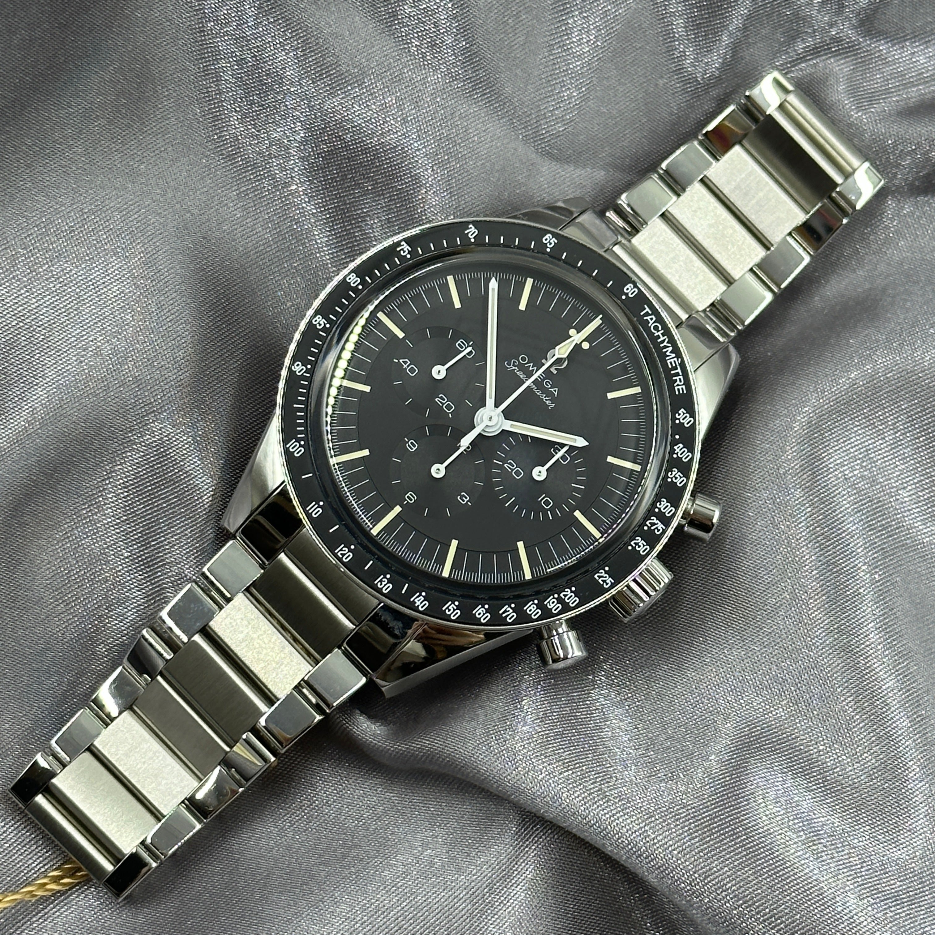 Omega Speedmaster Calibre 321 39.7 mm 311.30.40.30.01.001 2024