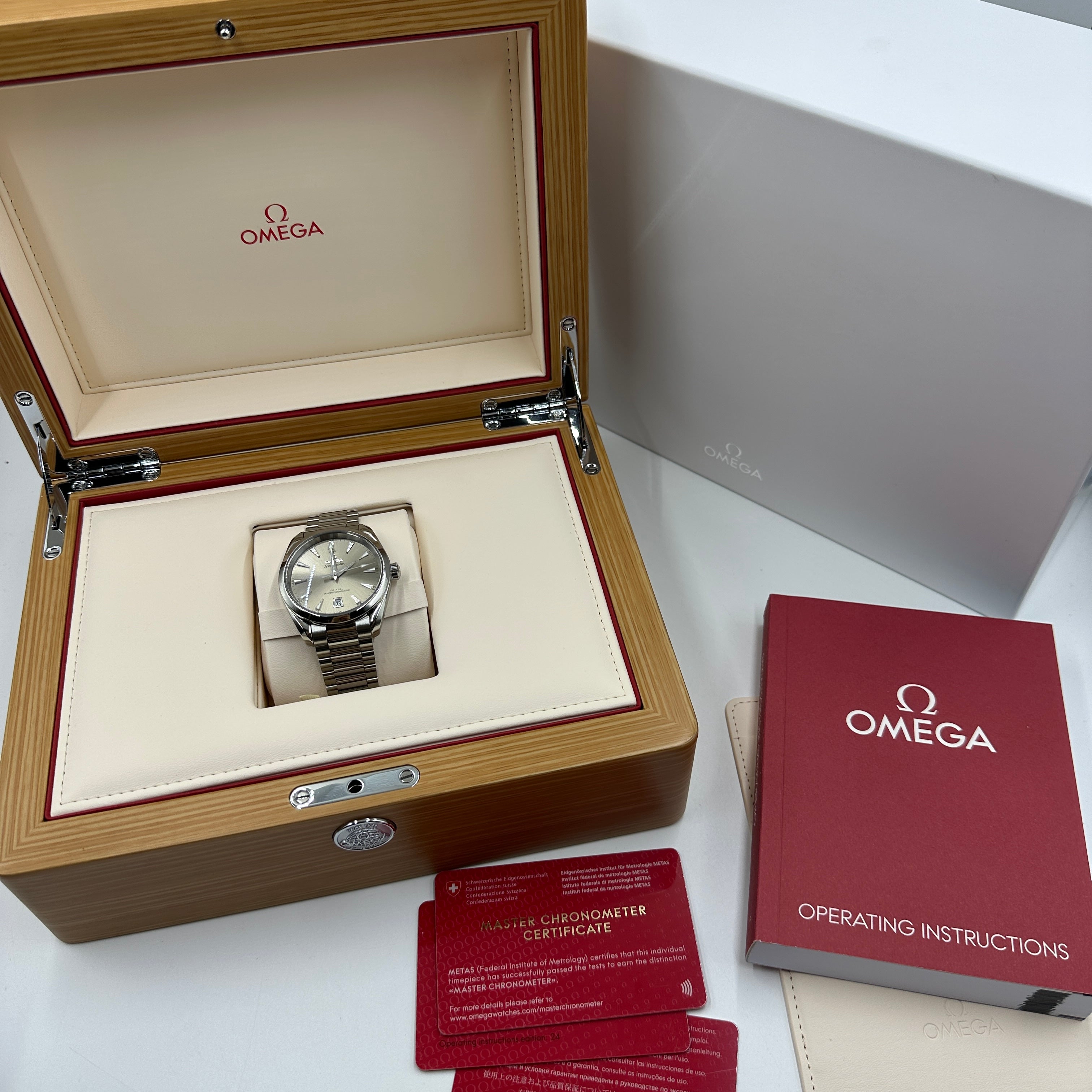 Omega Seamaster Aqua Terra Shades 38 mm 220.10.38.20.09.001 2025