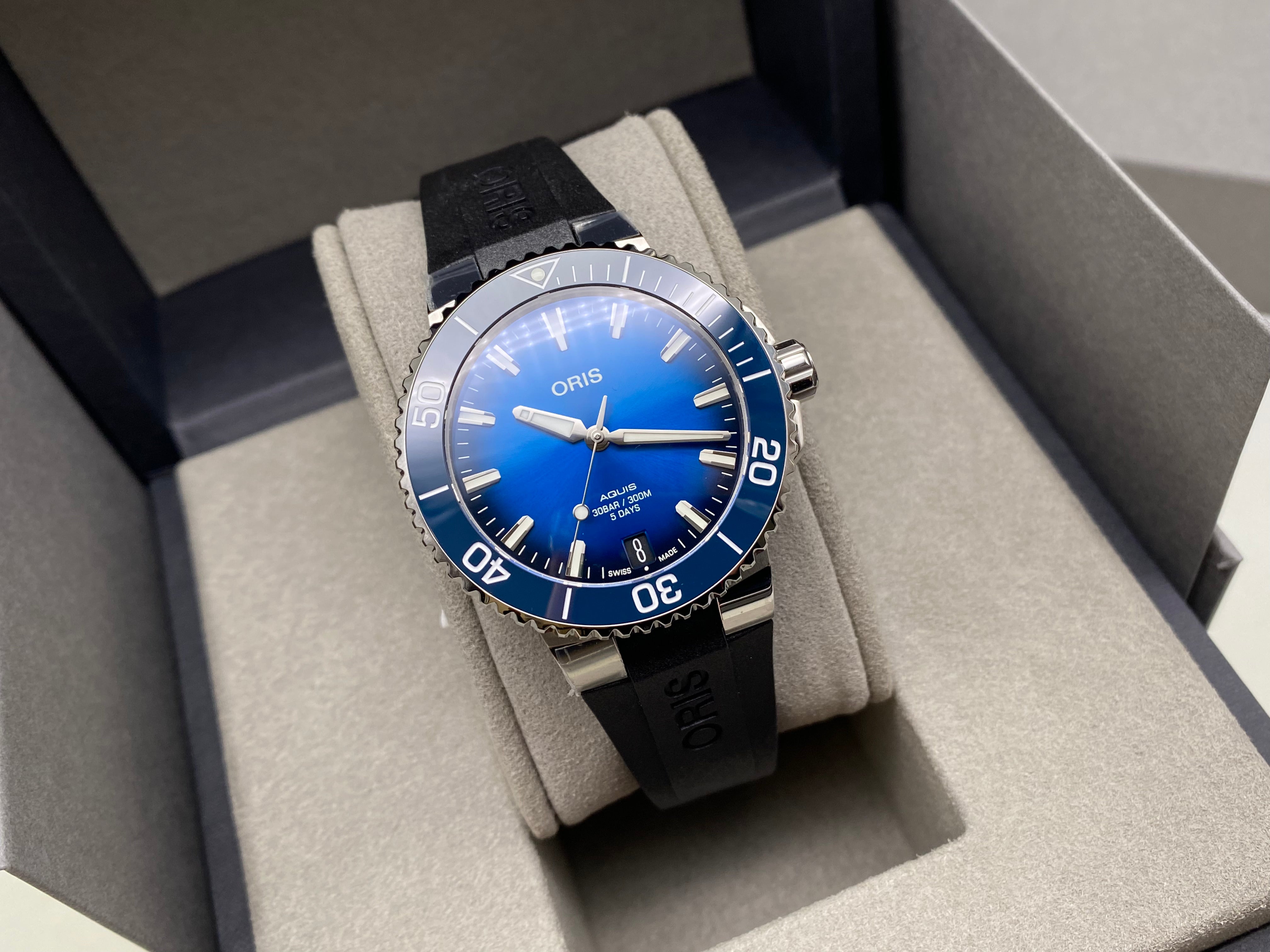 Oris Aquis Date 41.5mm 01 400 7769 4135 2025