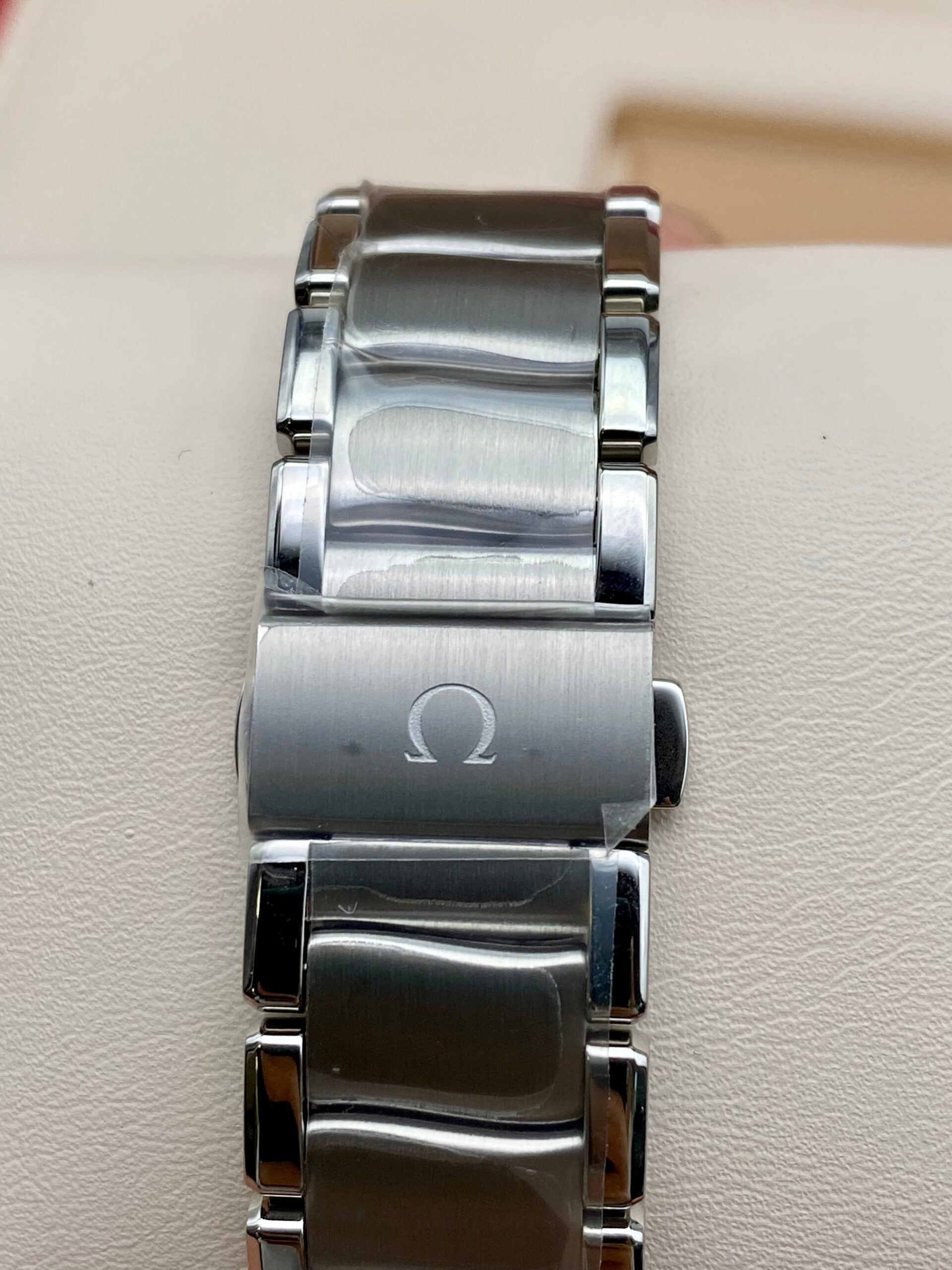 Omega De Ville Ladymatic 34 mm 425.30.34.20.55.002 2025