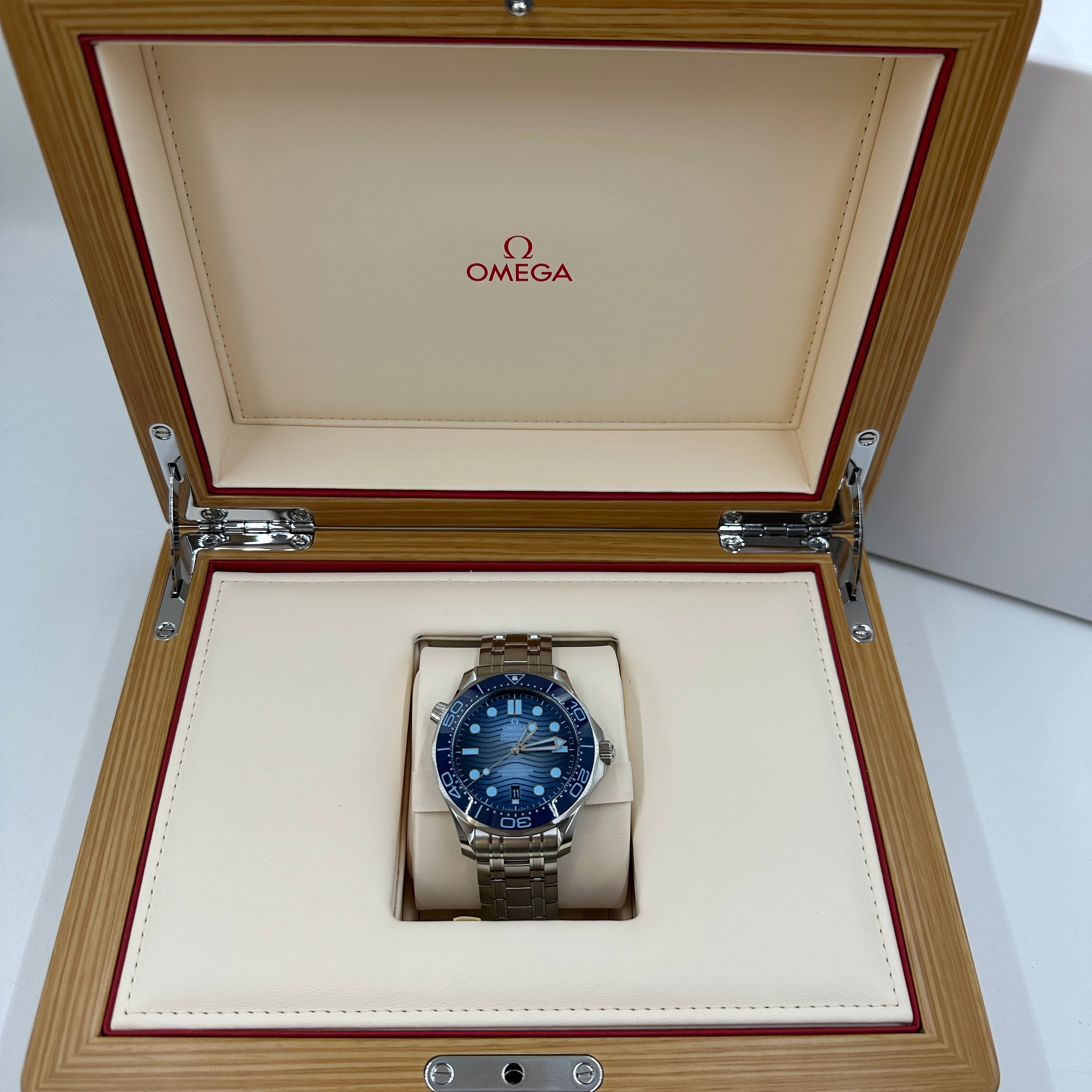 Omega Seamaster Diver 300M 42mm 210.30.42.20.03.003 2023