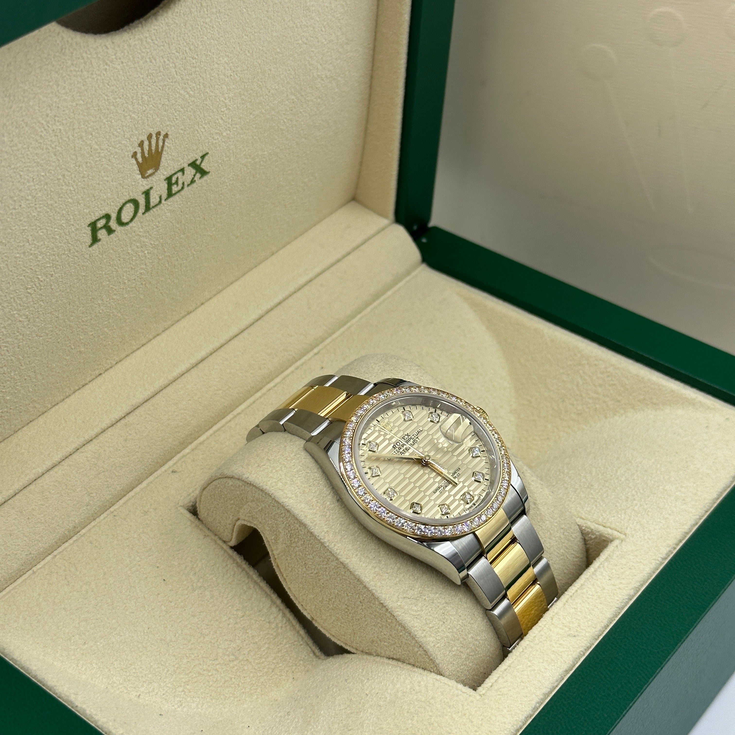 Rolex Datejust 36 126283RBR Champ Fluted Oyster 2024