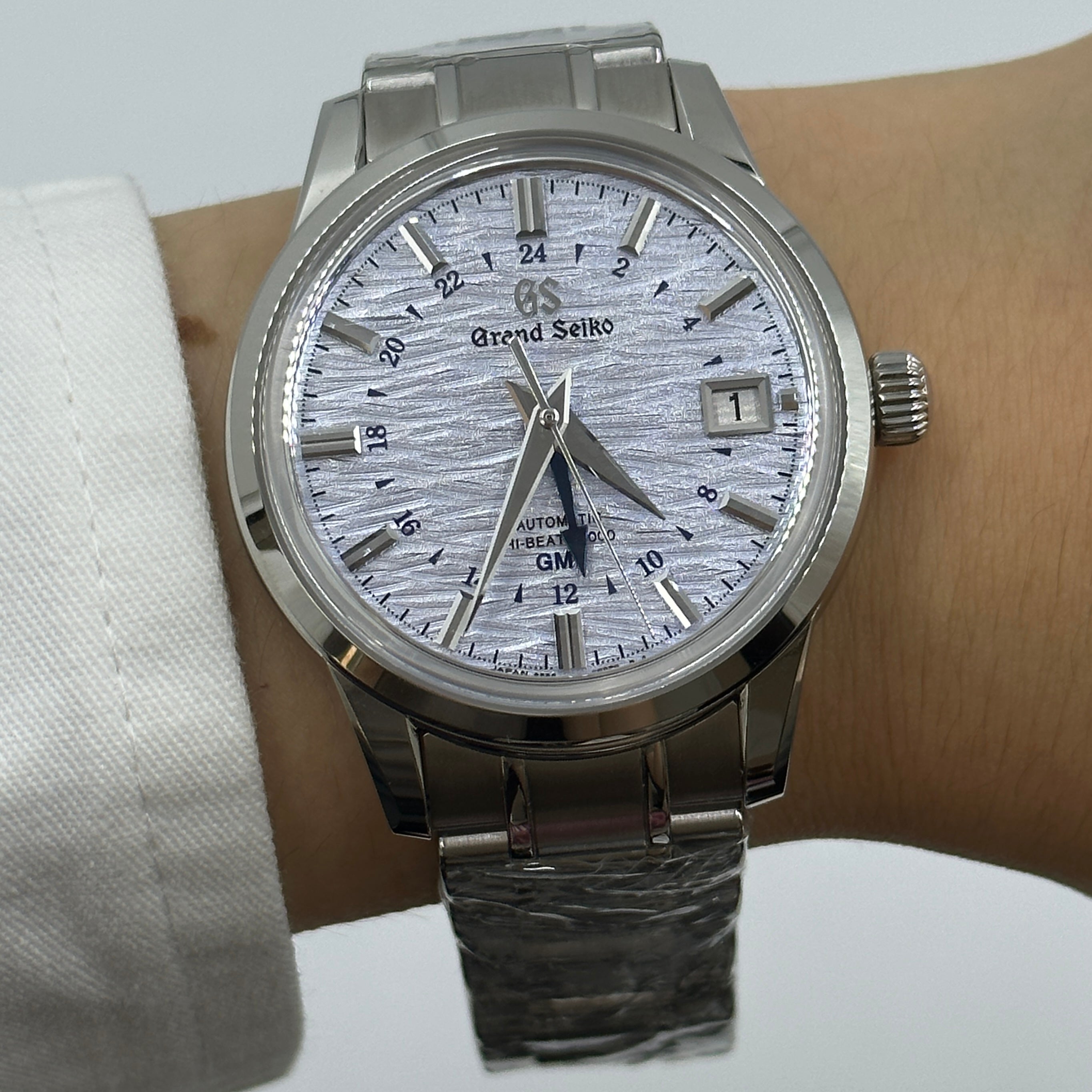 Grand Seiko Elegance 39.5mm SBGJ249G 2023