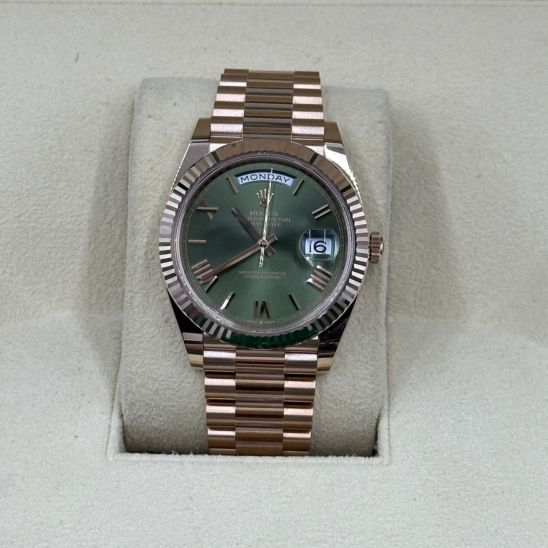 Rolex Day-Date 40 40mm 228235 Green Roman 2024