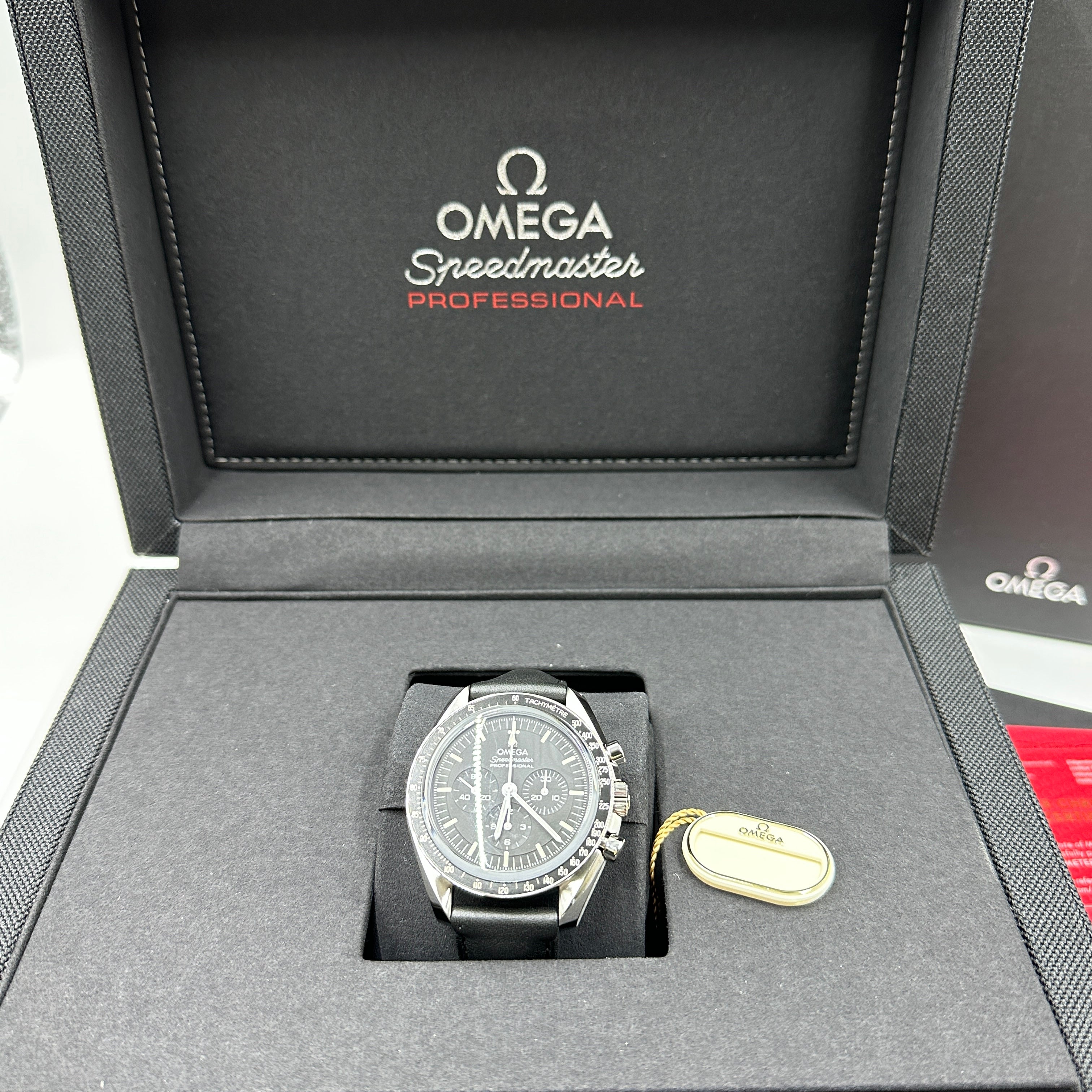 Omega Speedmaster Moonwatch Professional 42 mm 310.32.42.50.01.002 2025 KCL