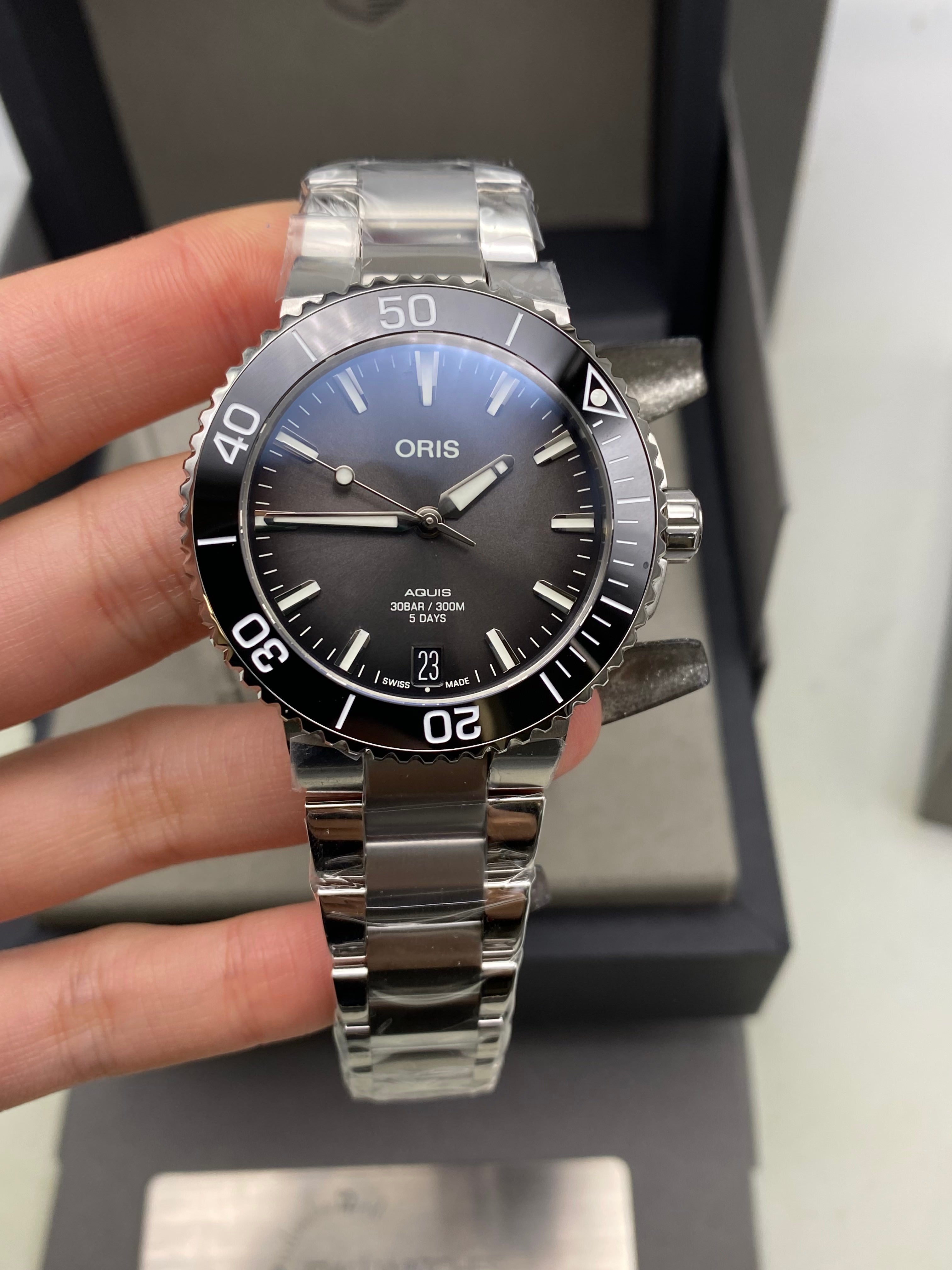 Oris Aquis 41.5mm 01 400 7769 4154 2025