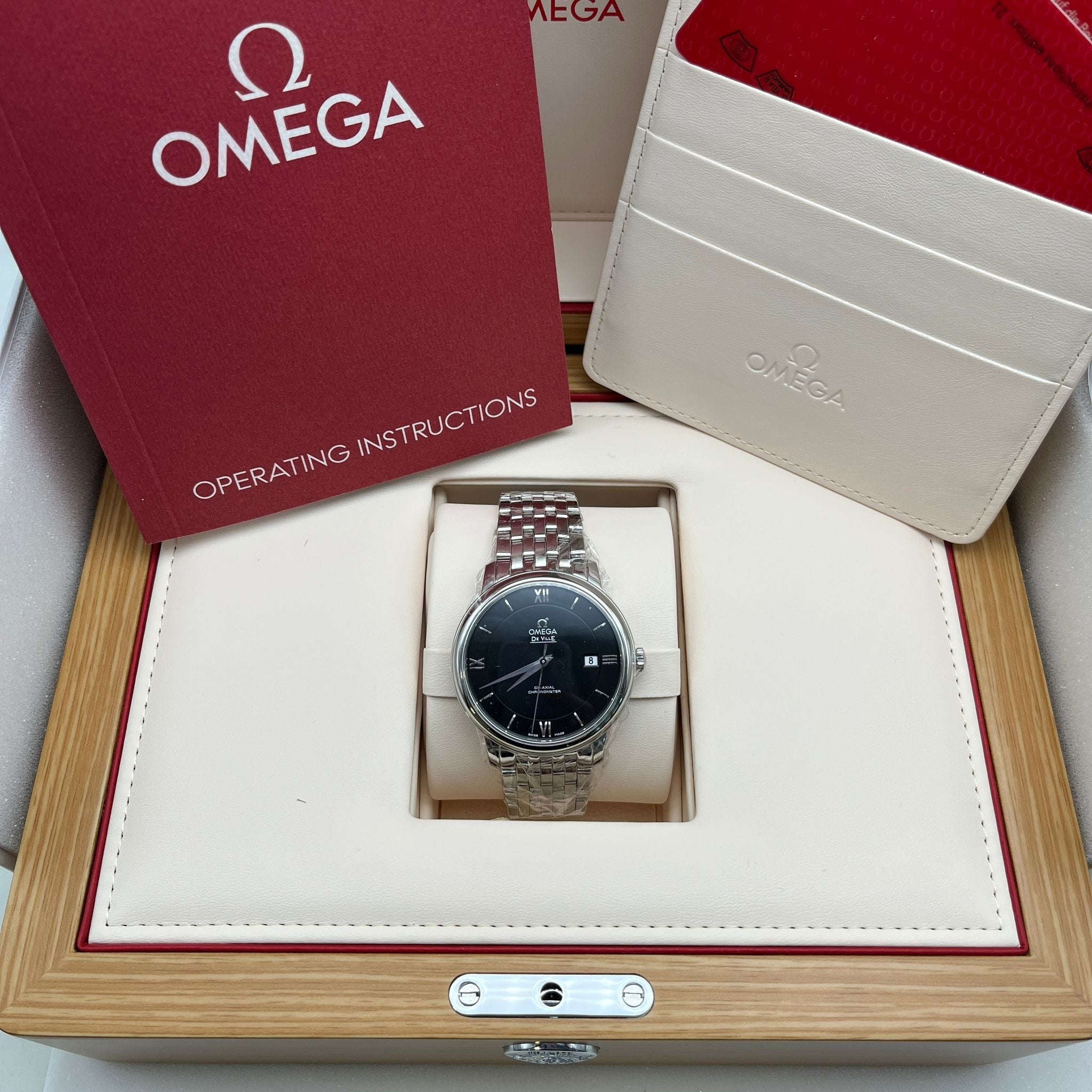 Omega De Ville Prestige 39.5 mm 424.10.40.20.01.001 2025