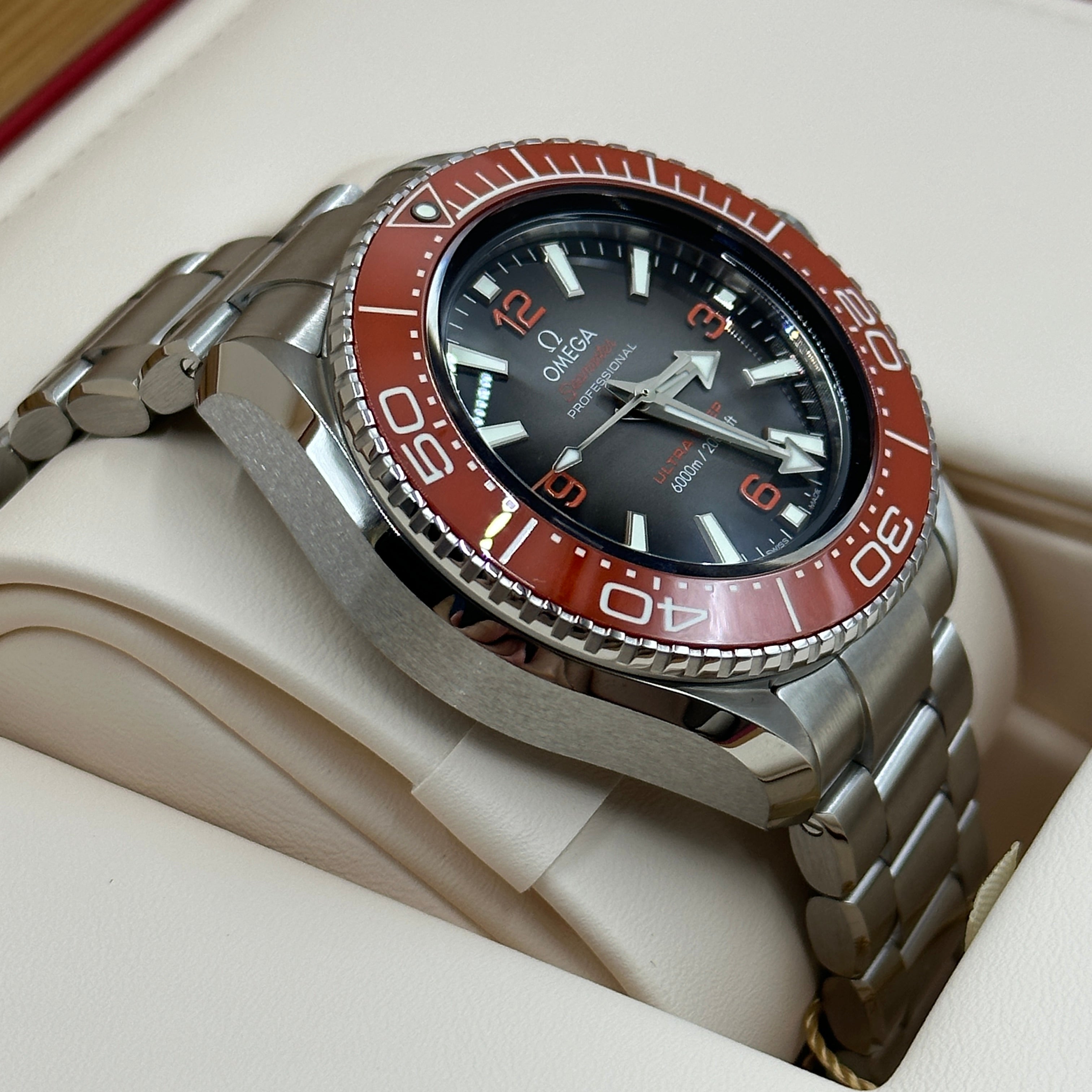 Omega Seamaster Planet Ocean 6000M 45.5 mm 215.30.46.21.06.001 2023
