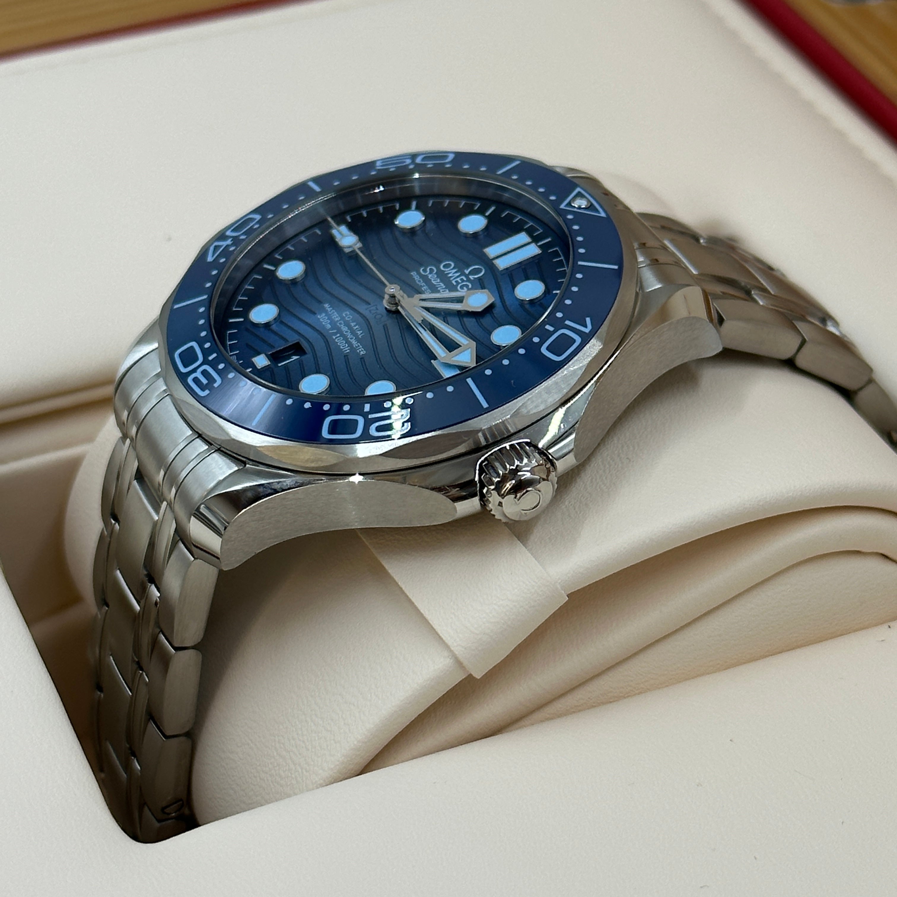 Omega Seamaster Diver 300M 42mm 210.30.42.20.03.003 2023