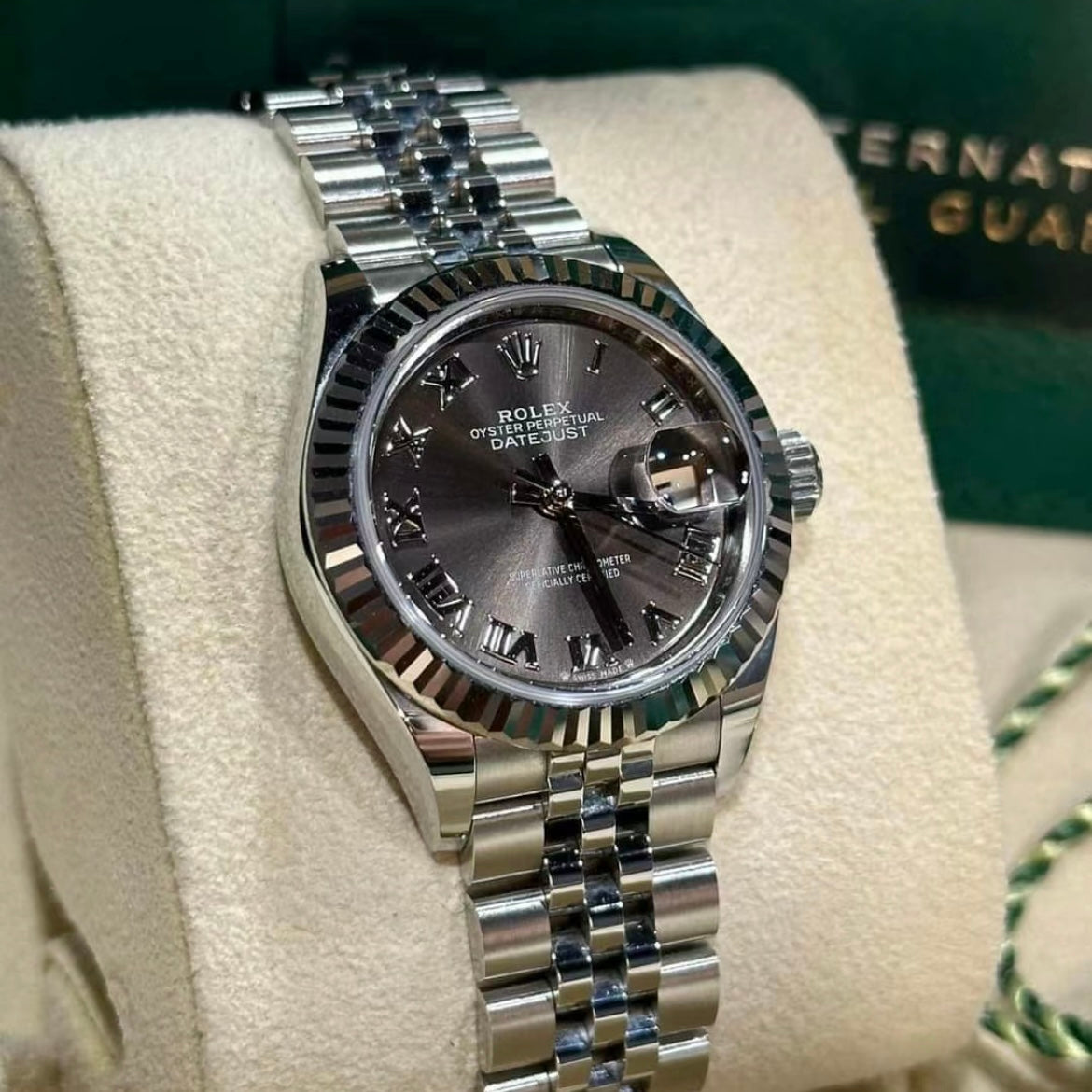 Rolex Lady-Datejust 279174 Grey Roman Oyster 2025