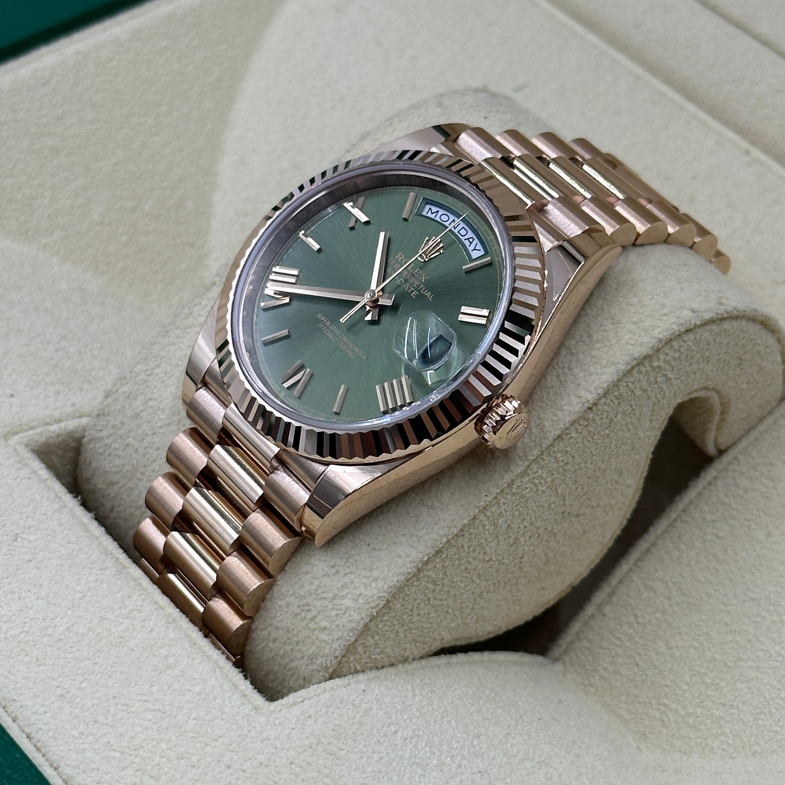 Rolex Day-Date 40 40mm 228235 Green Roman 2024