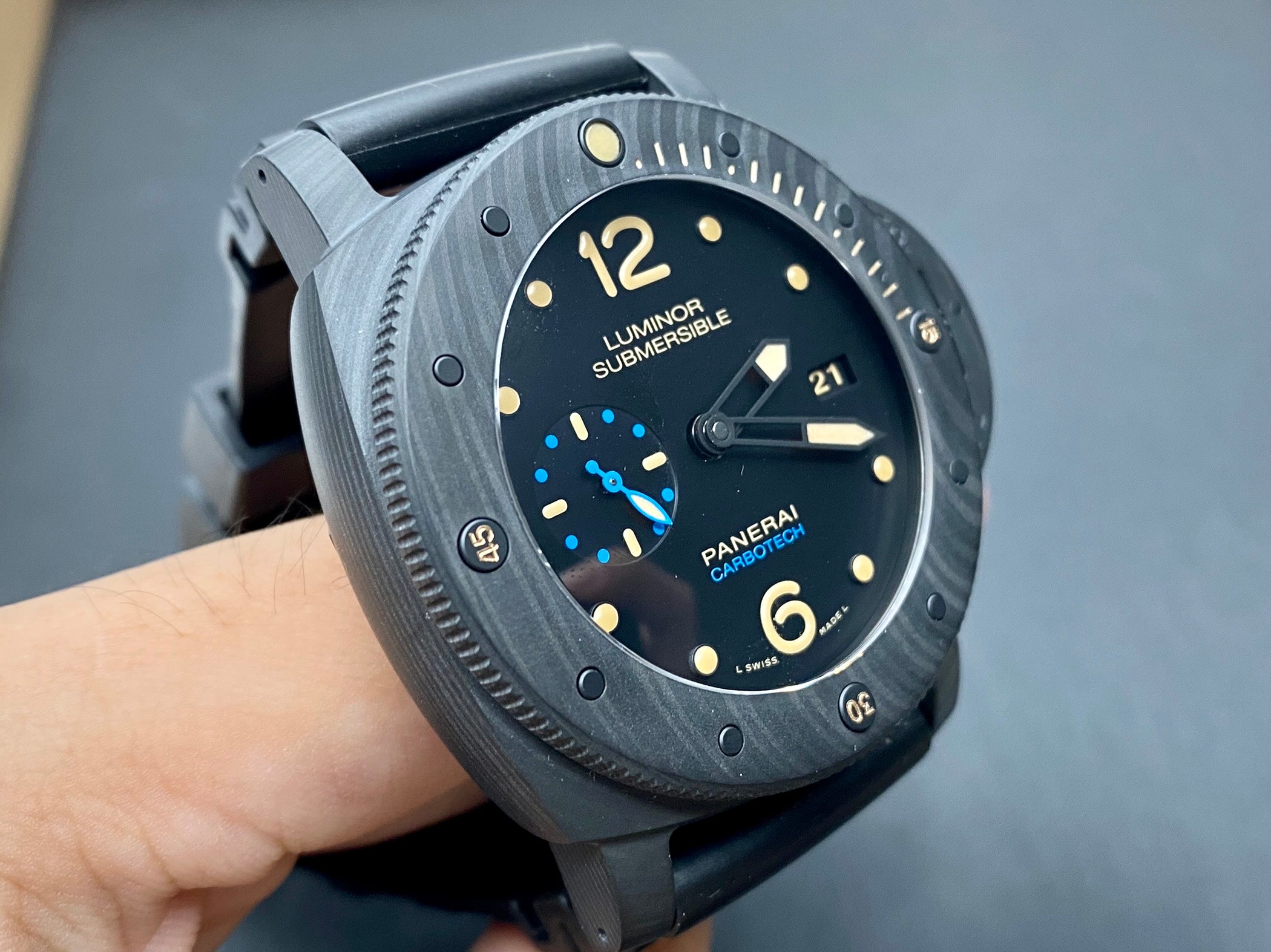 Panerai Submersible 47mm Carbotech™ PAM00616 2017
