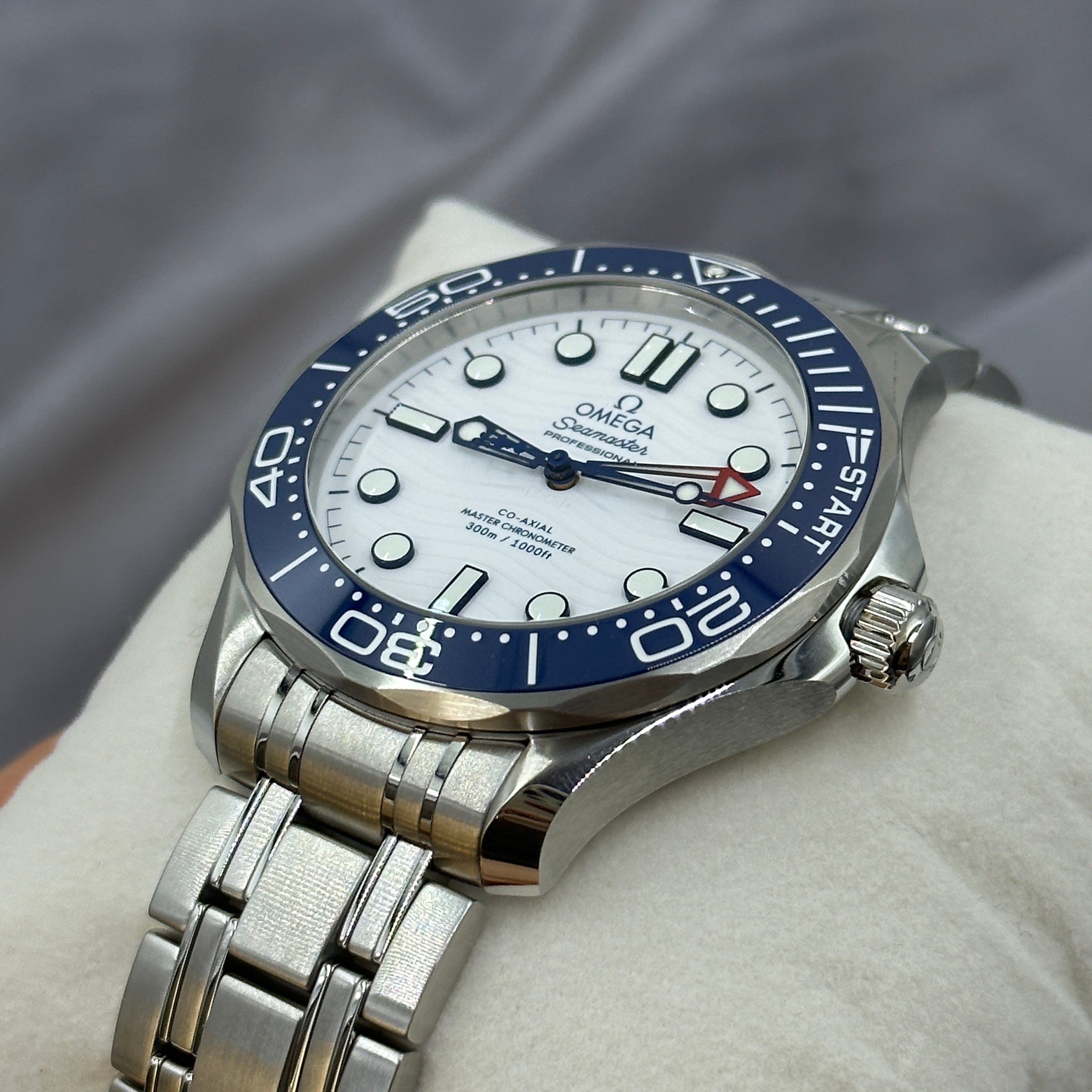 Omega Seamaster Diver 300M 42mm 210.30.42.20.04.002 2024 IOL