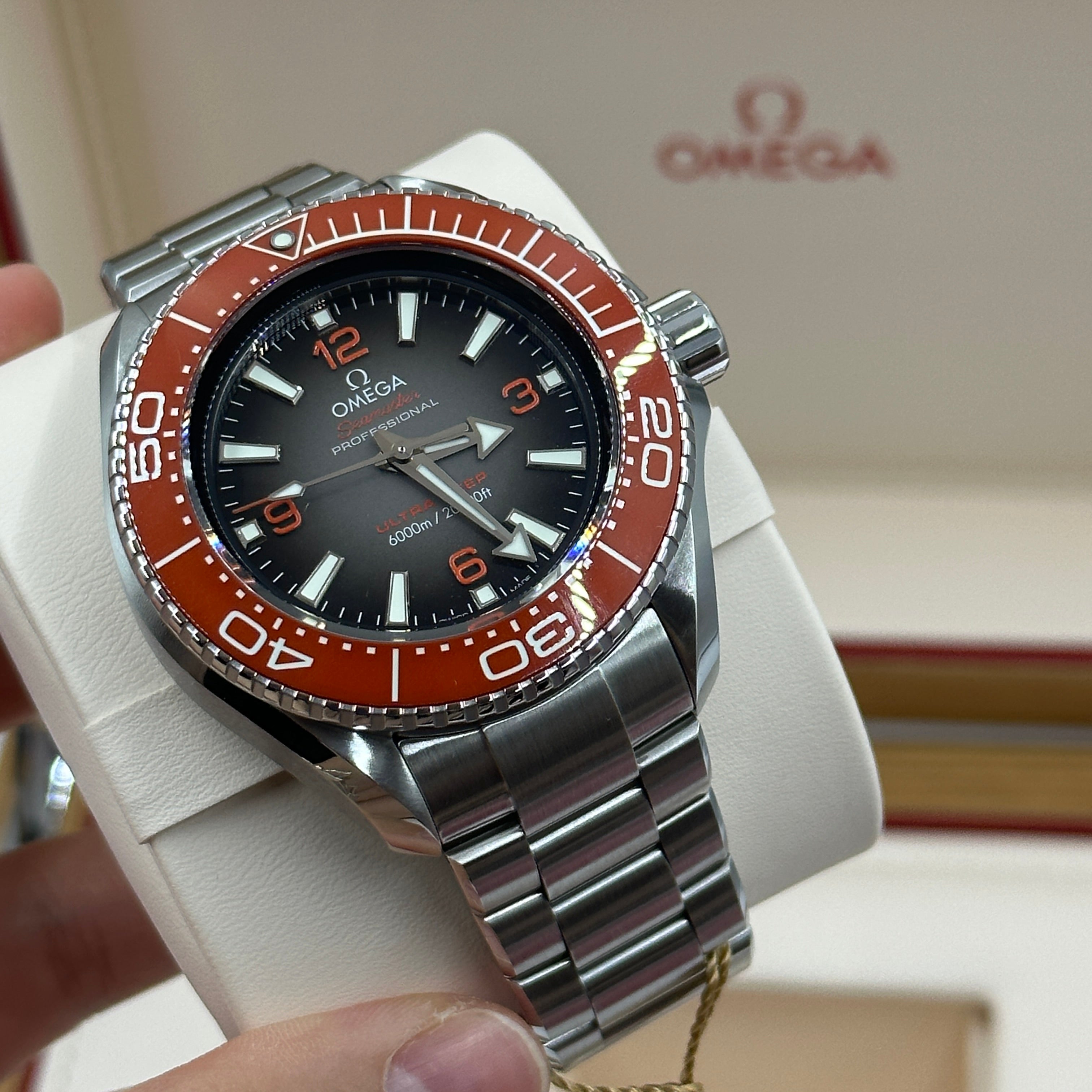 Omega Seamaster Planet Ocean 6000M 45.5 mm 215.30.46.21.06.001 2023