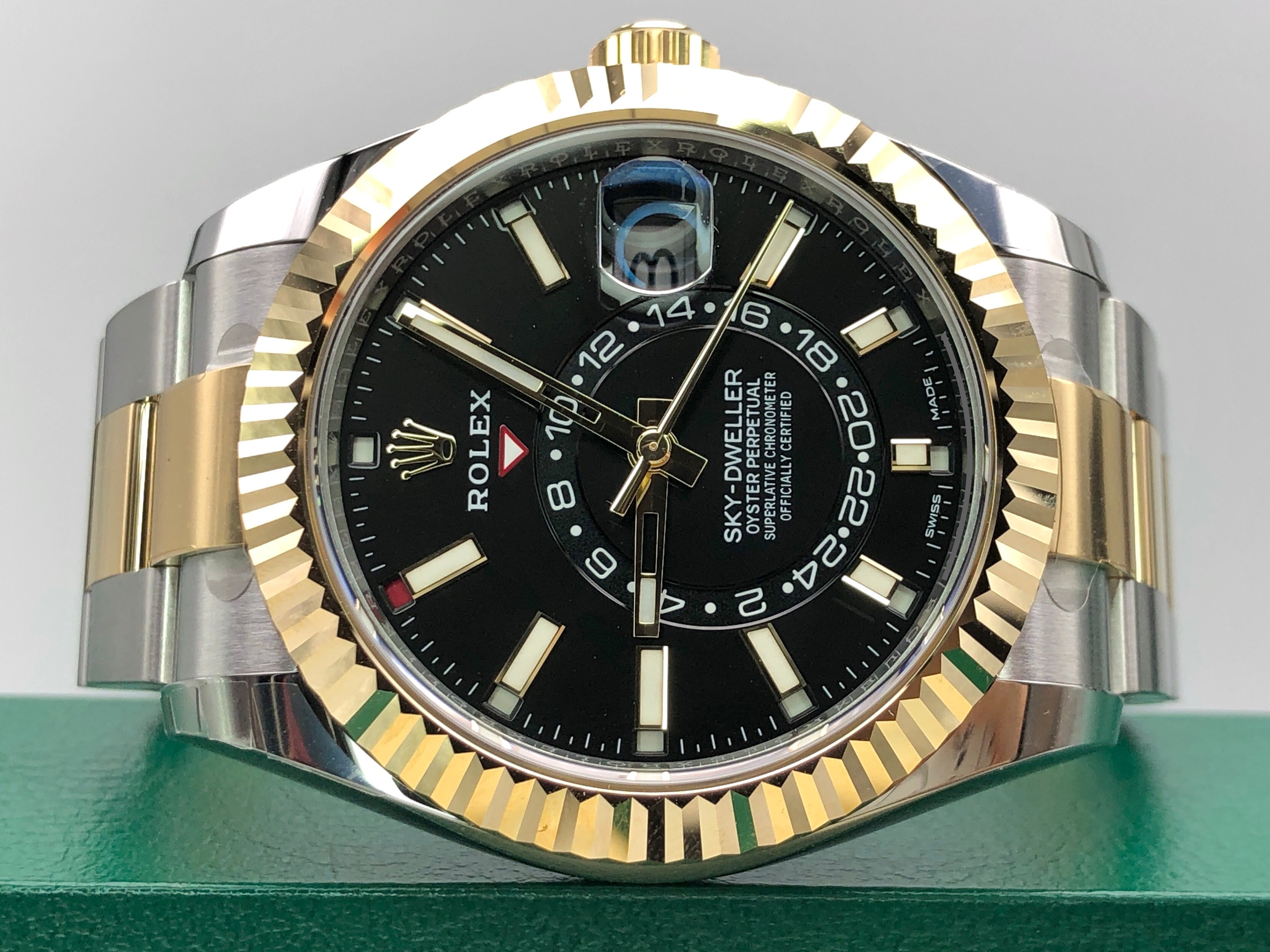 Rolex Sky-Dweller 42mm 326933 Black Oyster 2021