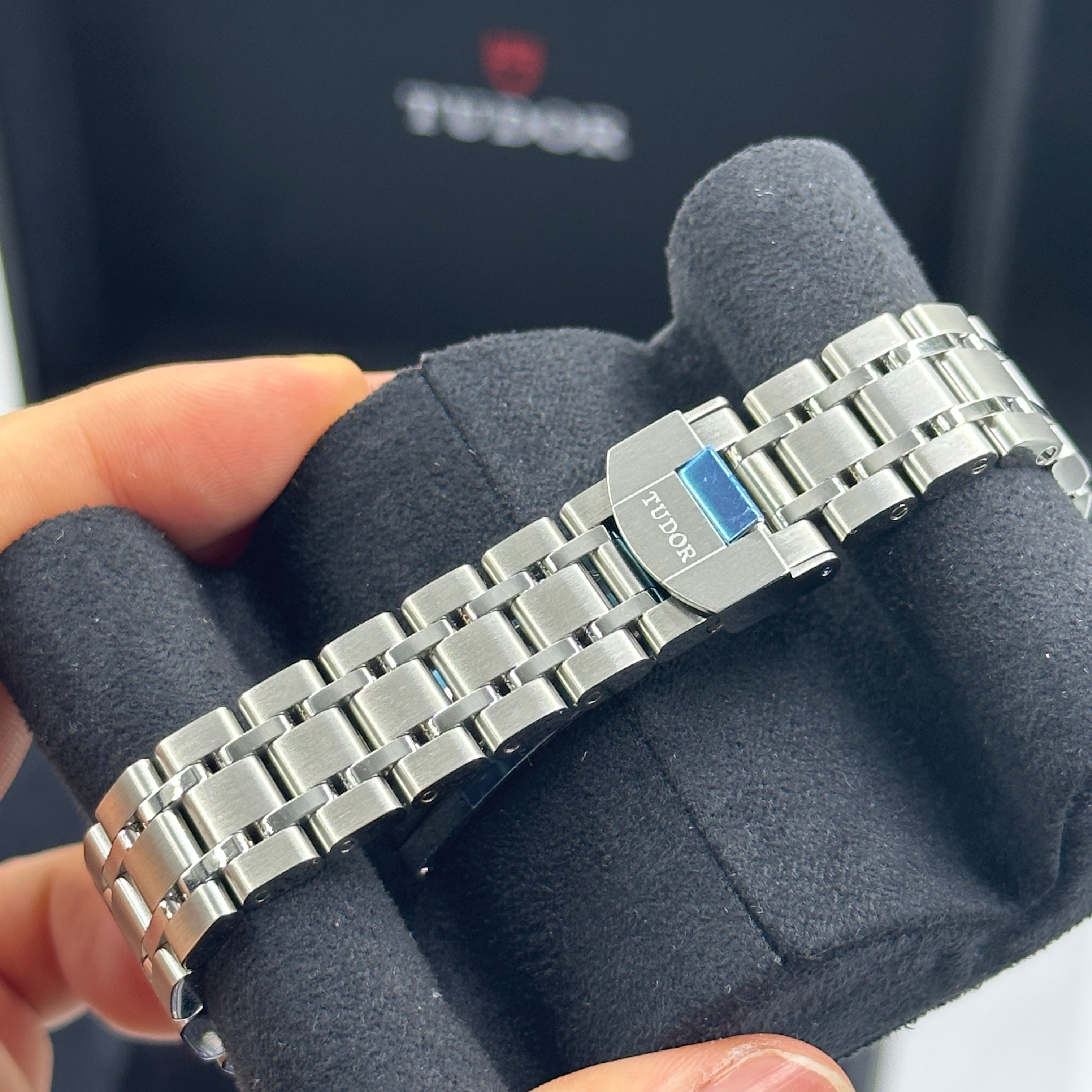 Tudor Tudor Royal 34mm 28400-0006 Blue Roman Steel 2023