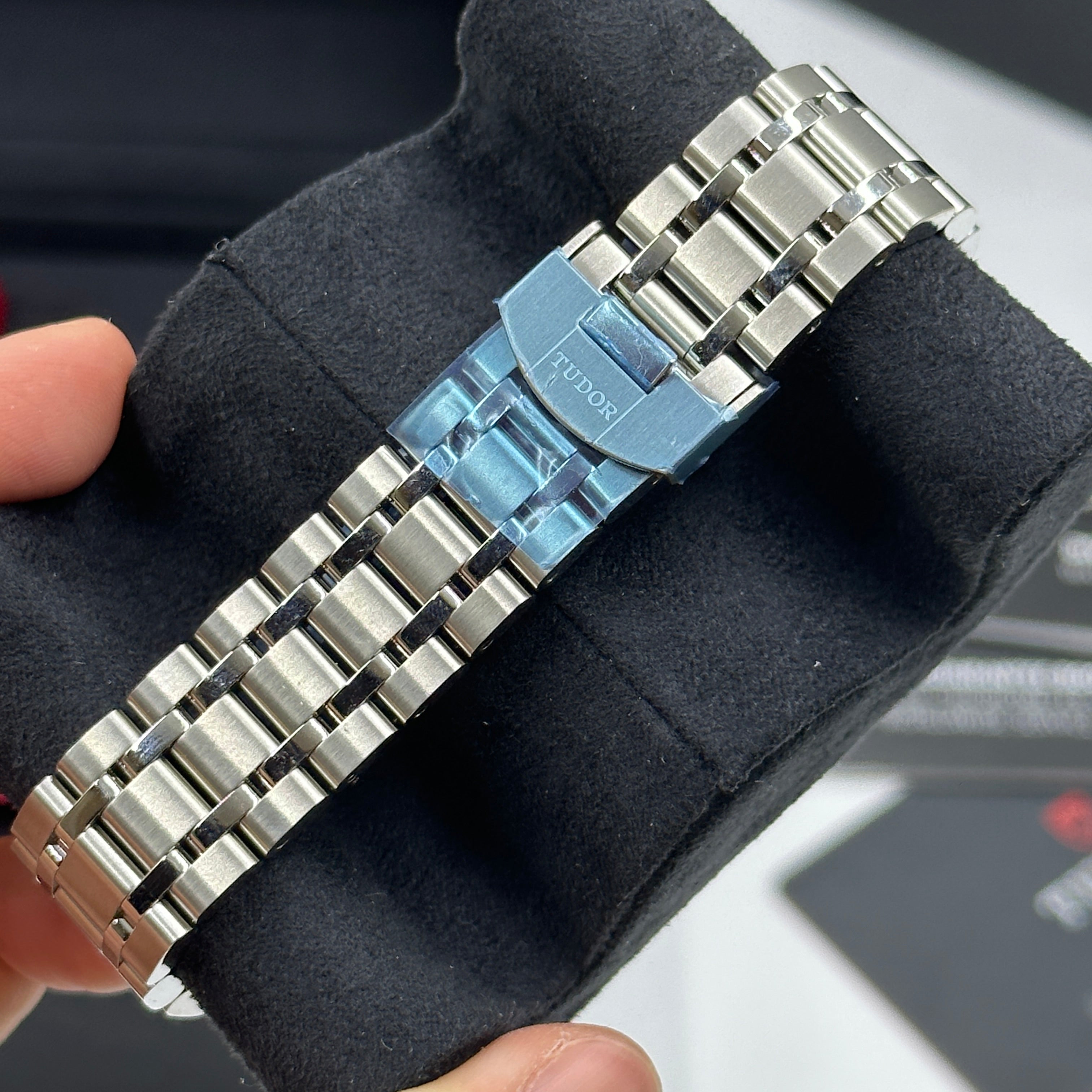 Tudor Tudor Royal 38mm 28500-0006 Blue Diamonds Steel 2024