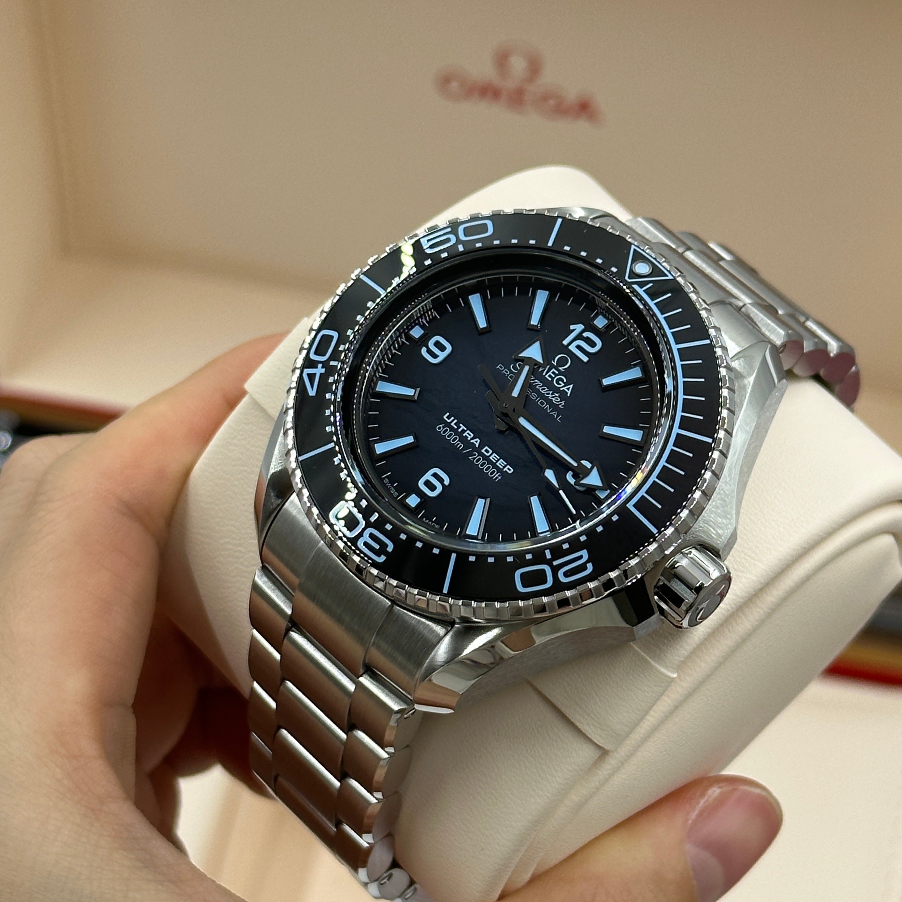Omega Seamaster Planet Ocean 6000M 45.5 mm 215.30.46.21.03.002 2024