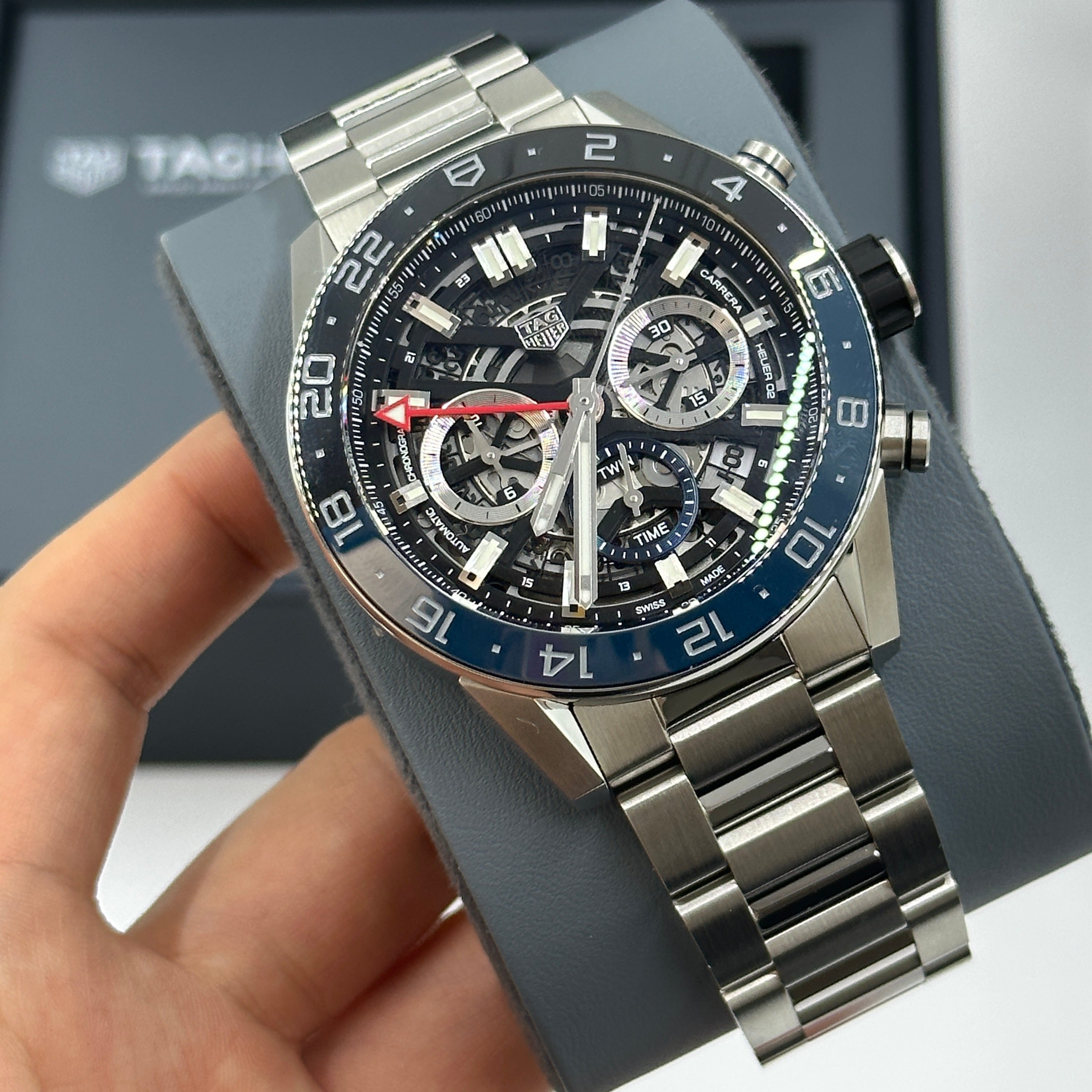 TAG Heuer Carrera Chronograph Twin-Time 45mm CBG2A1Z.BA0658 2024