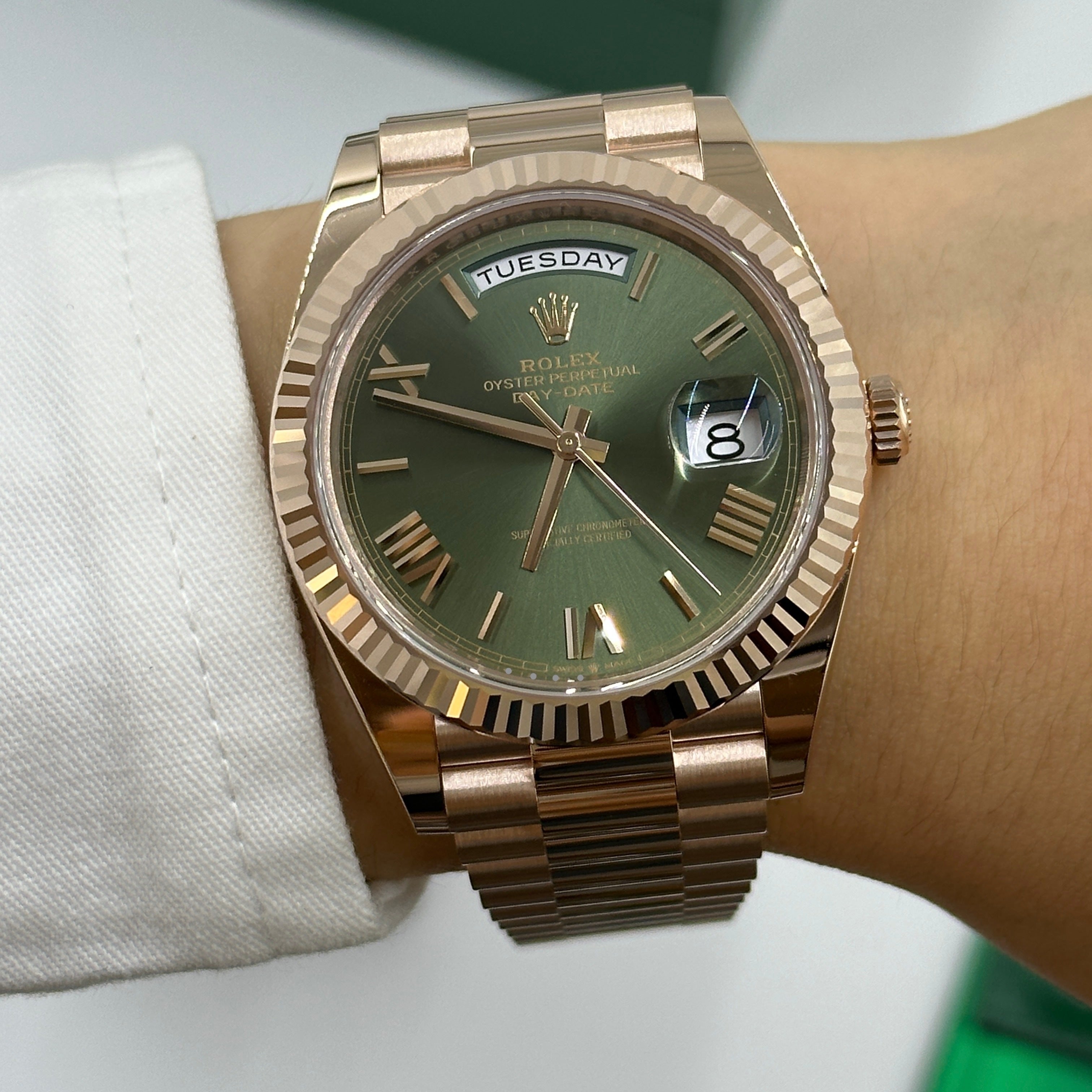 Rolex Day-Date 40 40mm 228235 Green Roman 2024