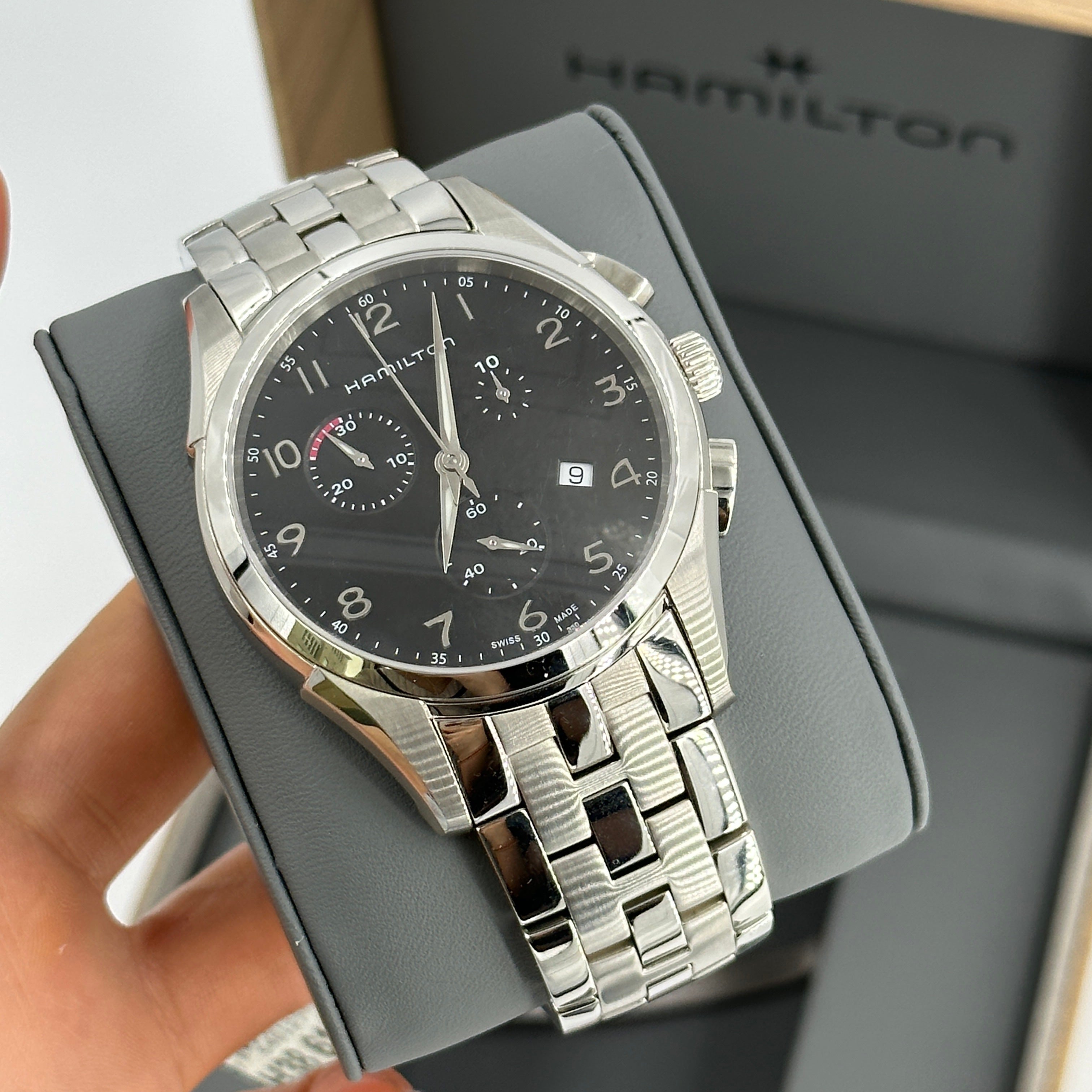 Hamilton Jazzmaster Thinline Chrono Quartz 43mm H38612133 2024