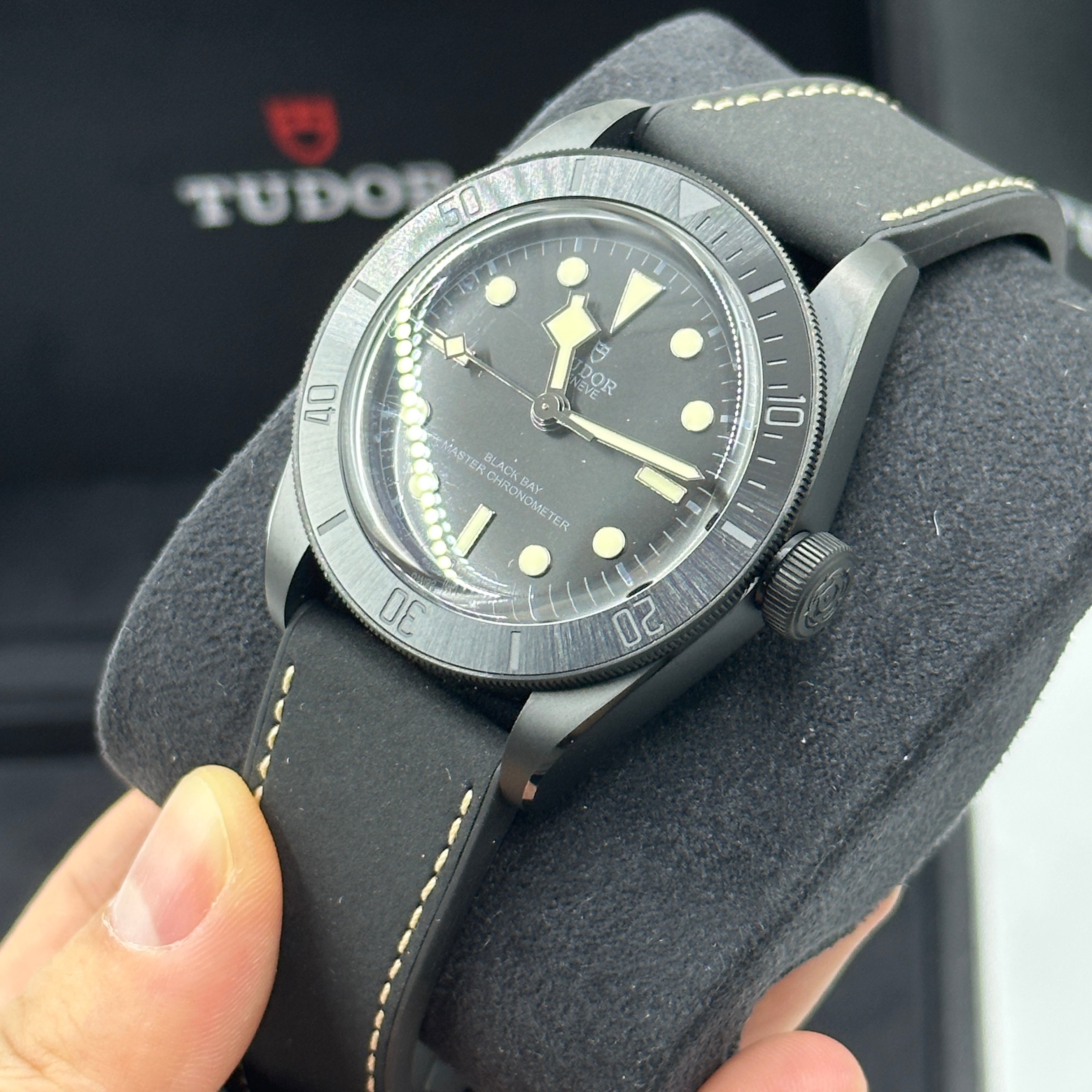 Tudor Black Bay Ceramic 41mm 79210Cnu-0001 Black Leather 2023