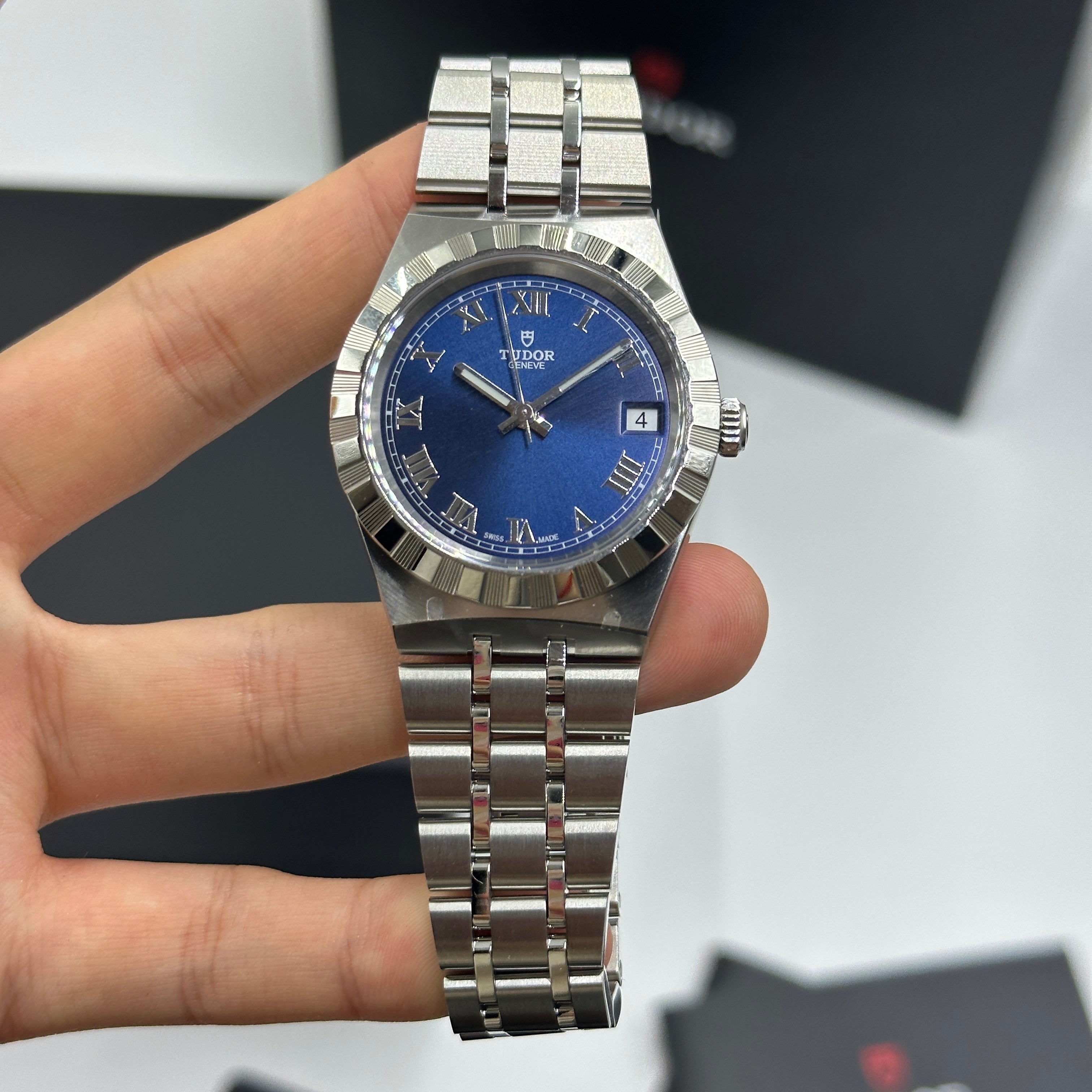 Tudor Tudor Royal 34mm 28400-0006 Blue Roman Steel 2023