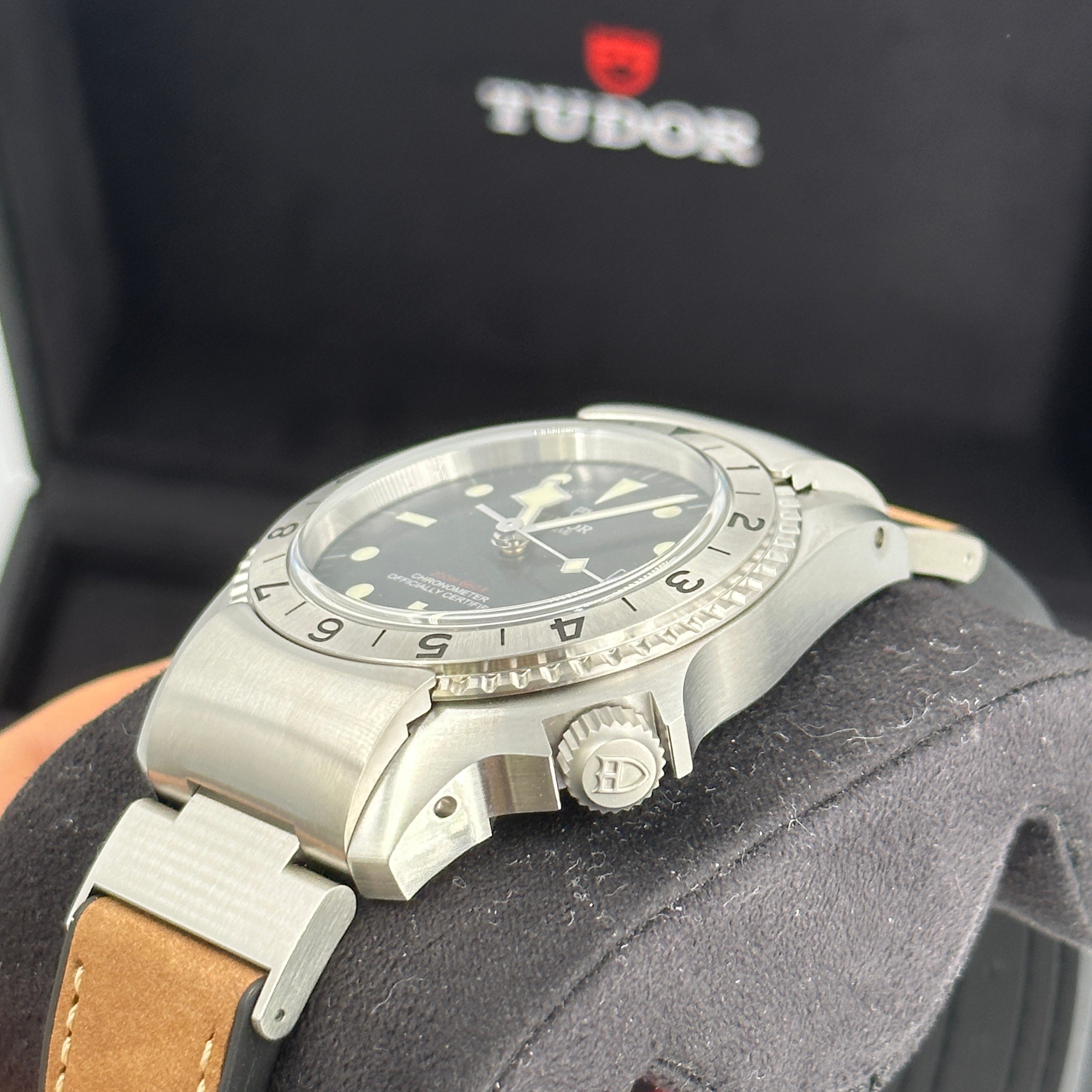 Tudor Black Bay P01 42mm 70150-0001 Black Leather 2024