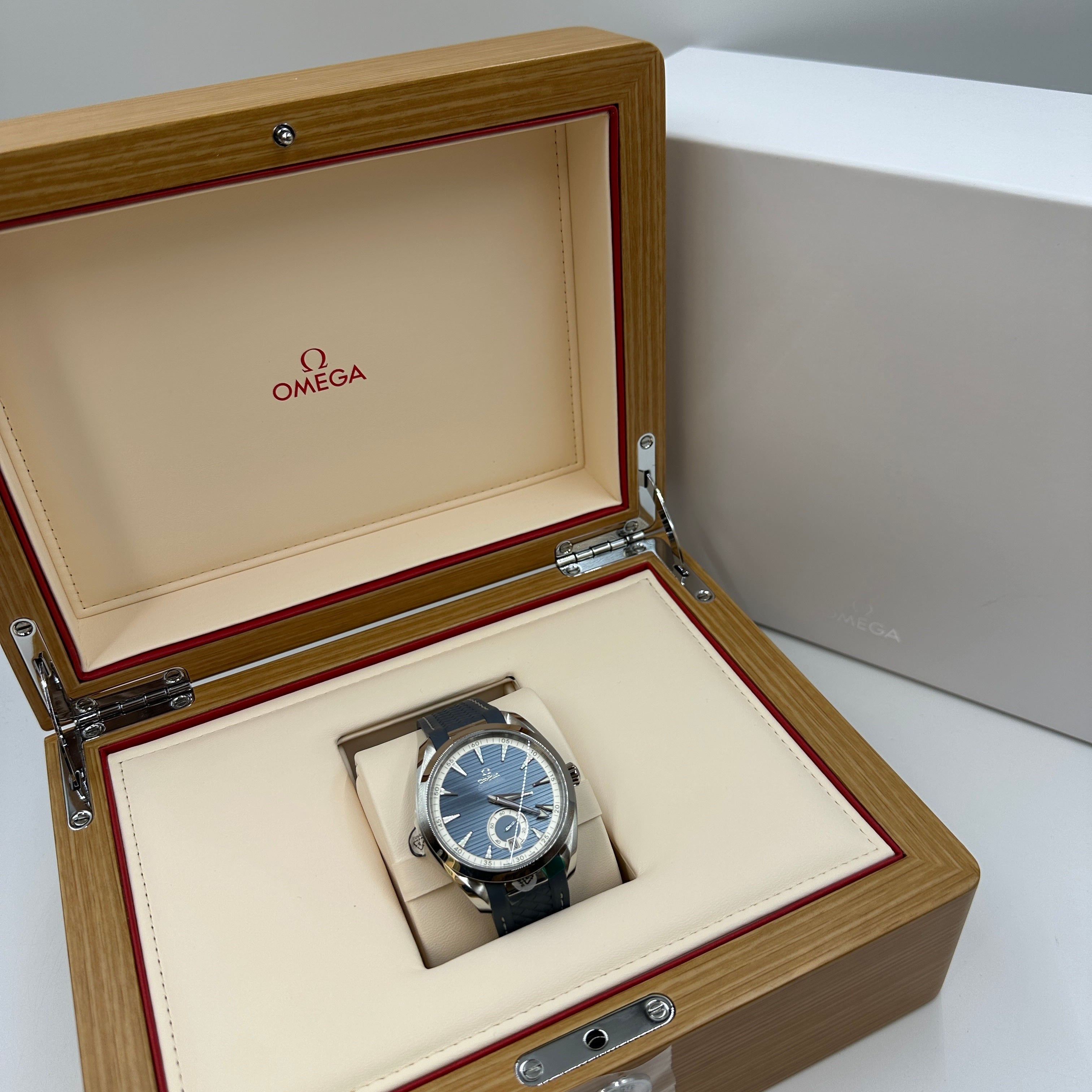 Omega Seamaster Aqua Terra 220.12.41.21.03.005