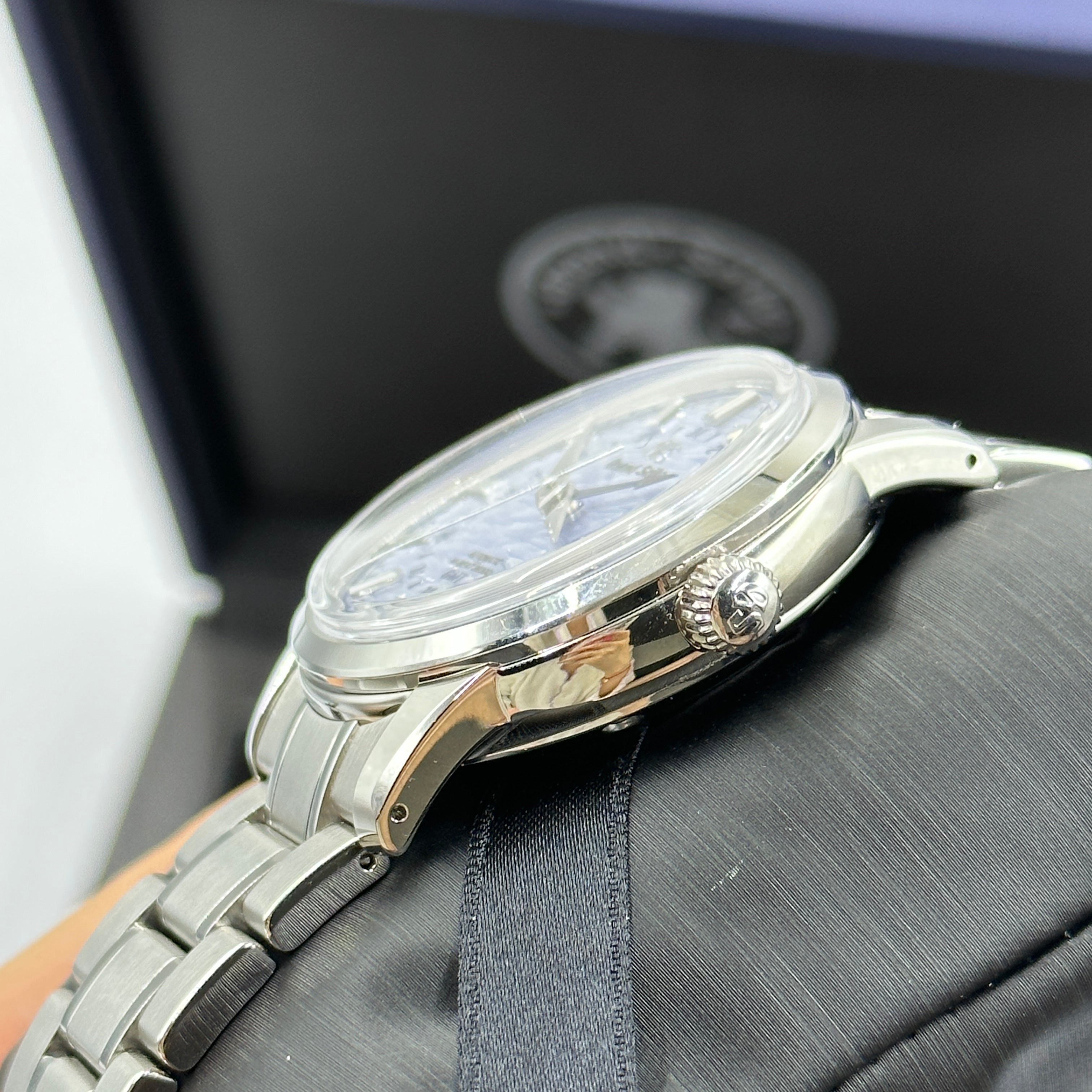 Grand Seiko Elegance 39.5mm SBGJ249G 2023