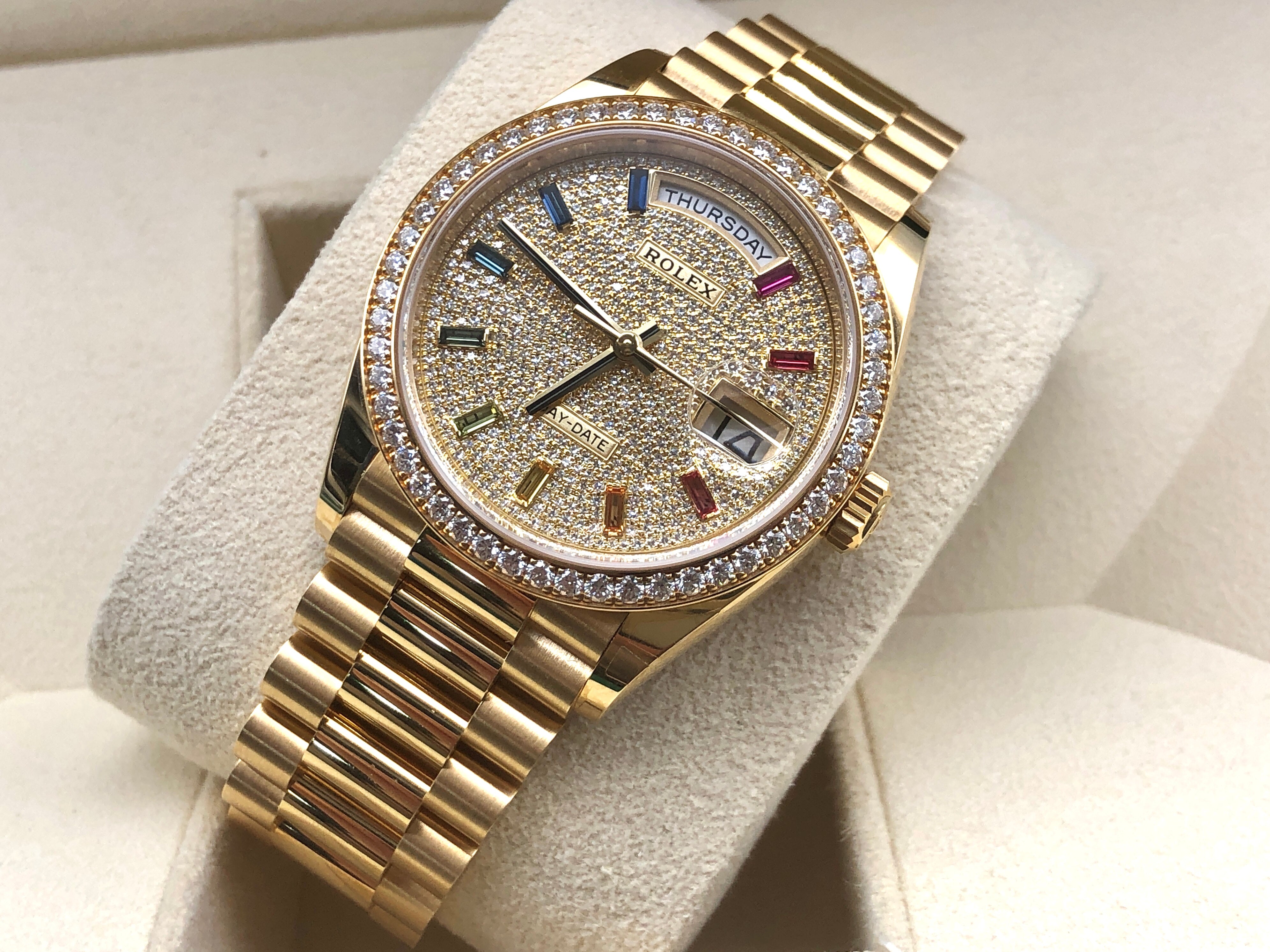 Rolex Day-Date 36 Diamond Pavé Rainbow Dial m128348rbr-0030 2025