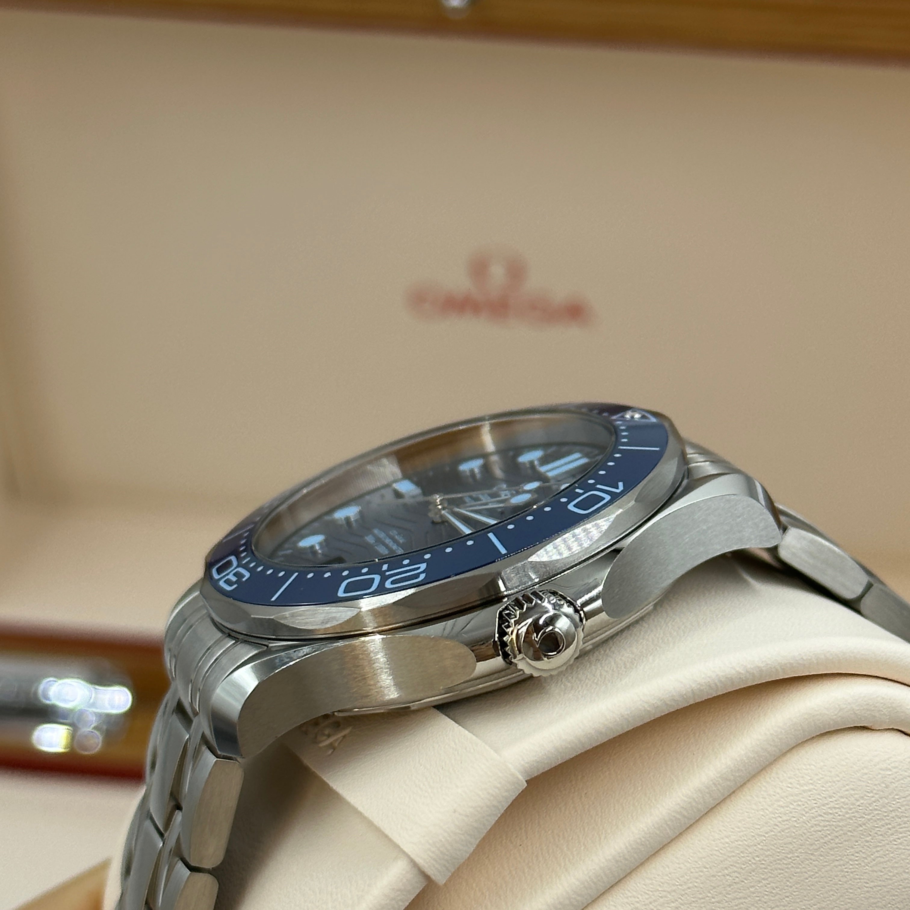 Omega Seamaster Diver 300M 42mm 210.30.42.20.03.003 2023