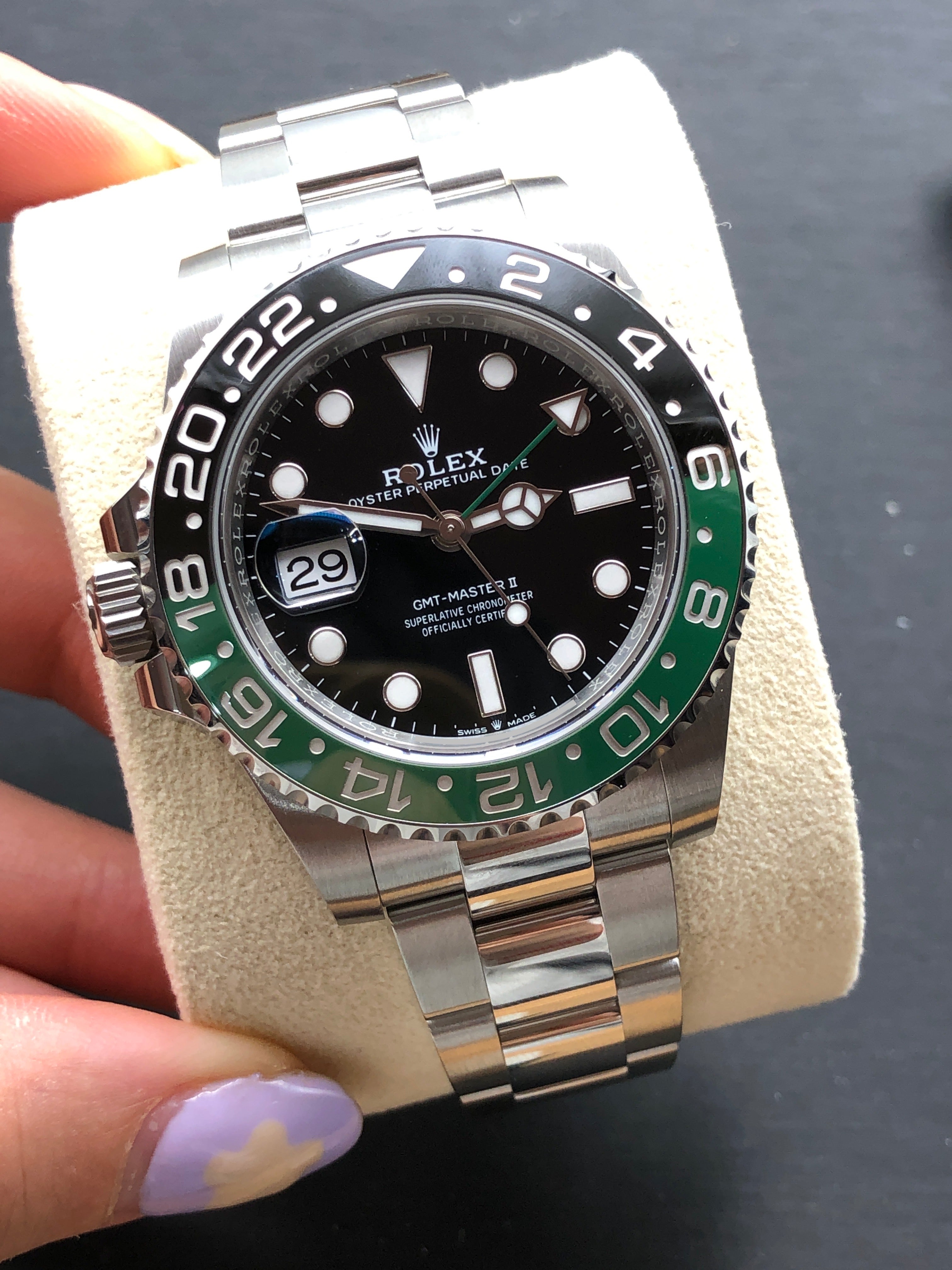 Rolex GMT-Master II 40mm 126720Vtnr Oyster 2024