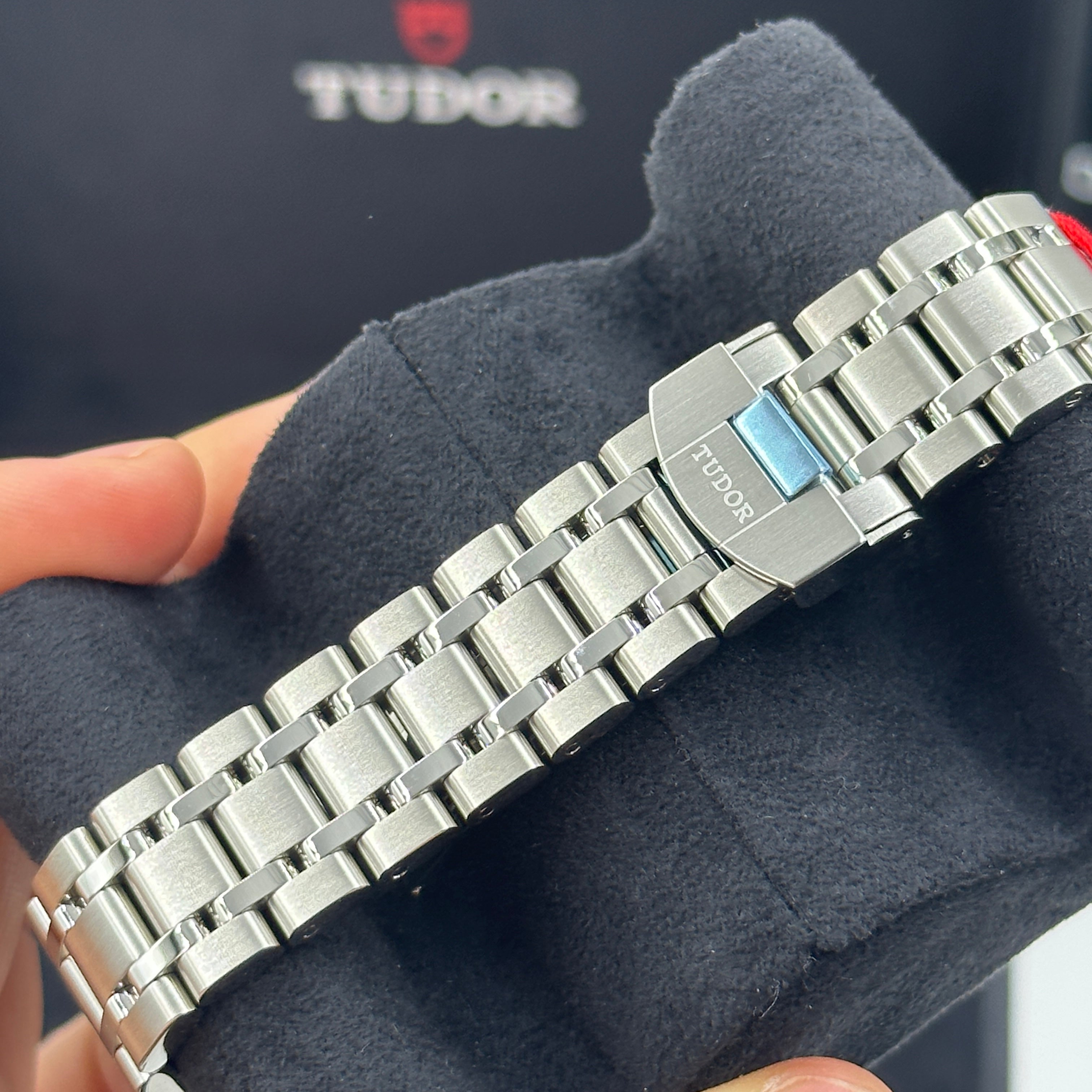 Tudor Tudor Royal 41mm 28600-0009 Pink Roman 2025