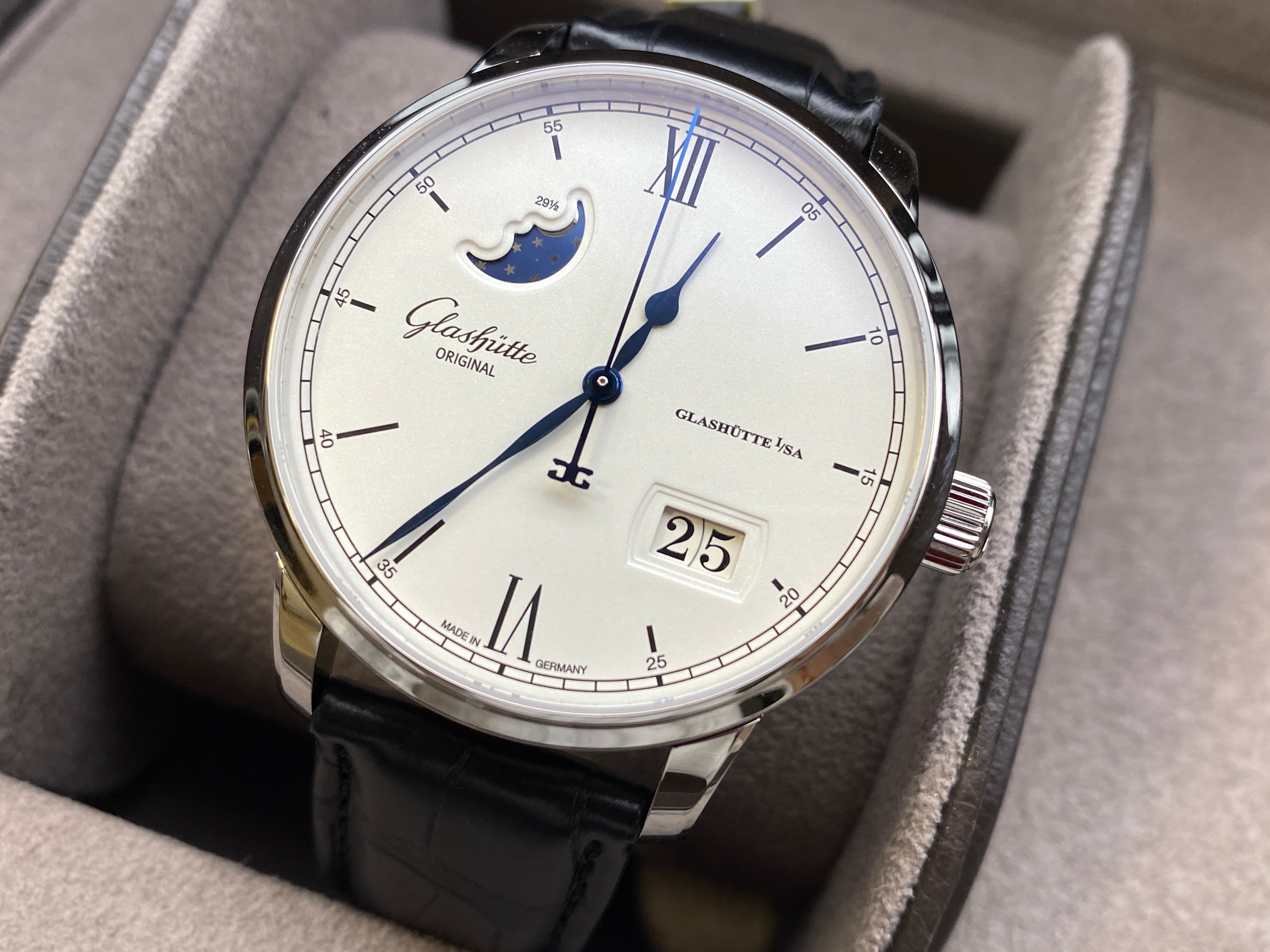 Glashütte Original Senator Excellence 40mm Panorama Date Moon Phase 1-36-04-01-02-61 2022