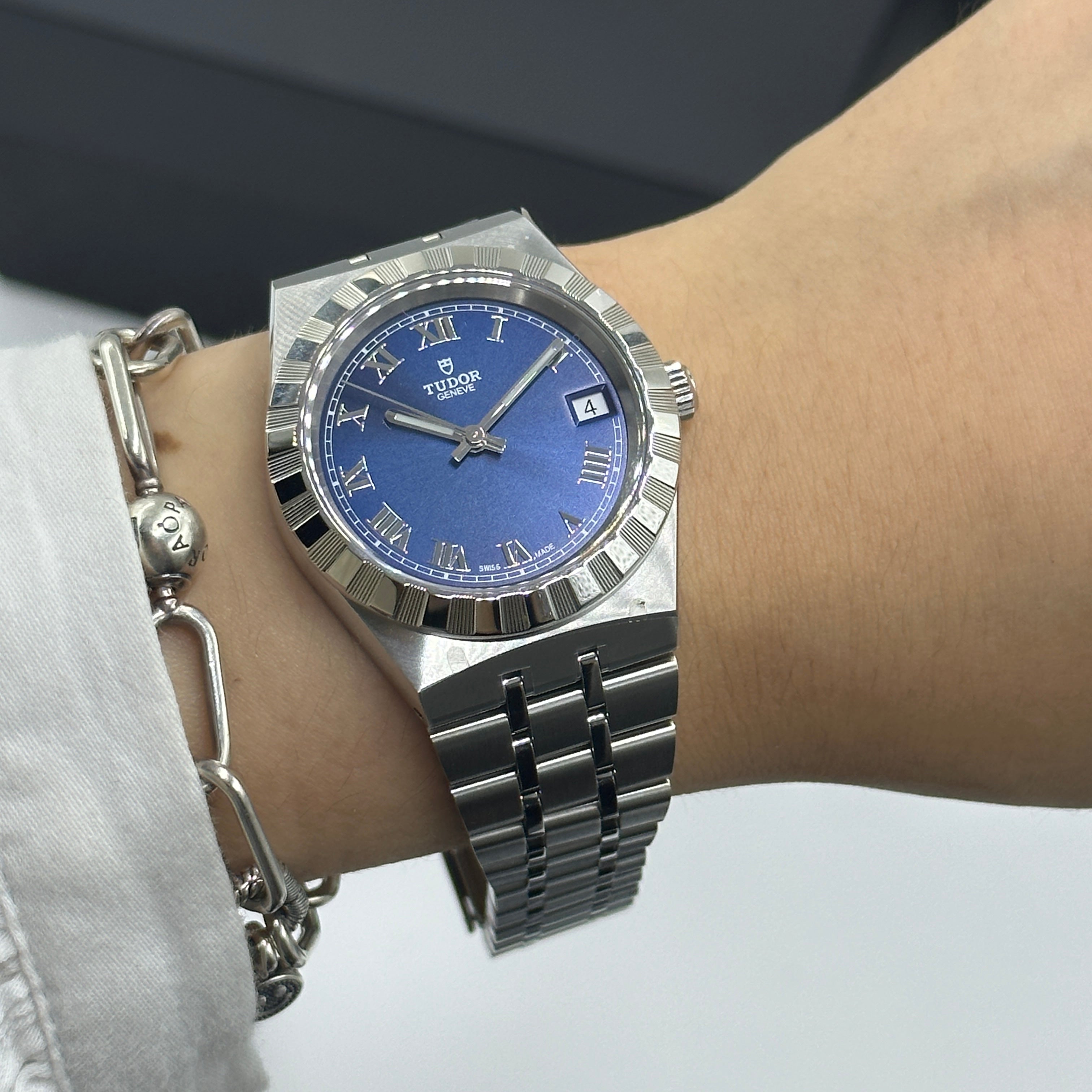 Tudor Tudor Royal 34mm 28400-0006 Blue Roman Steel 2023