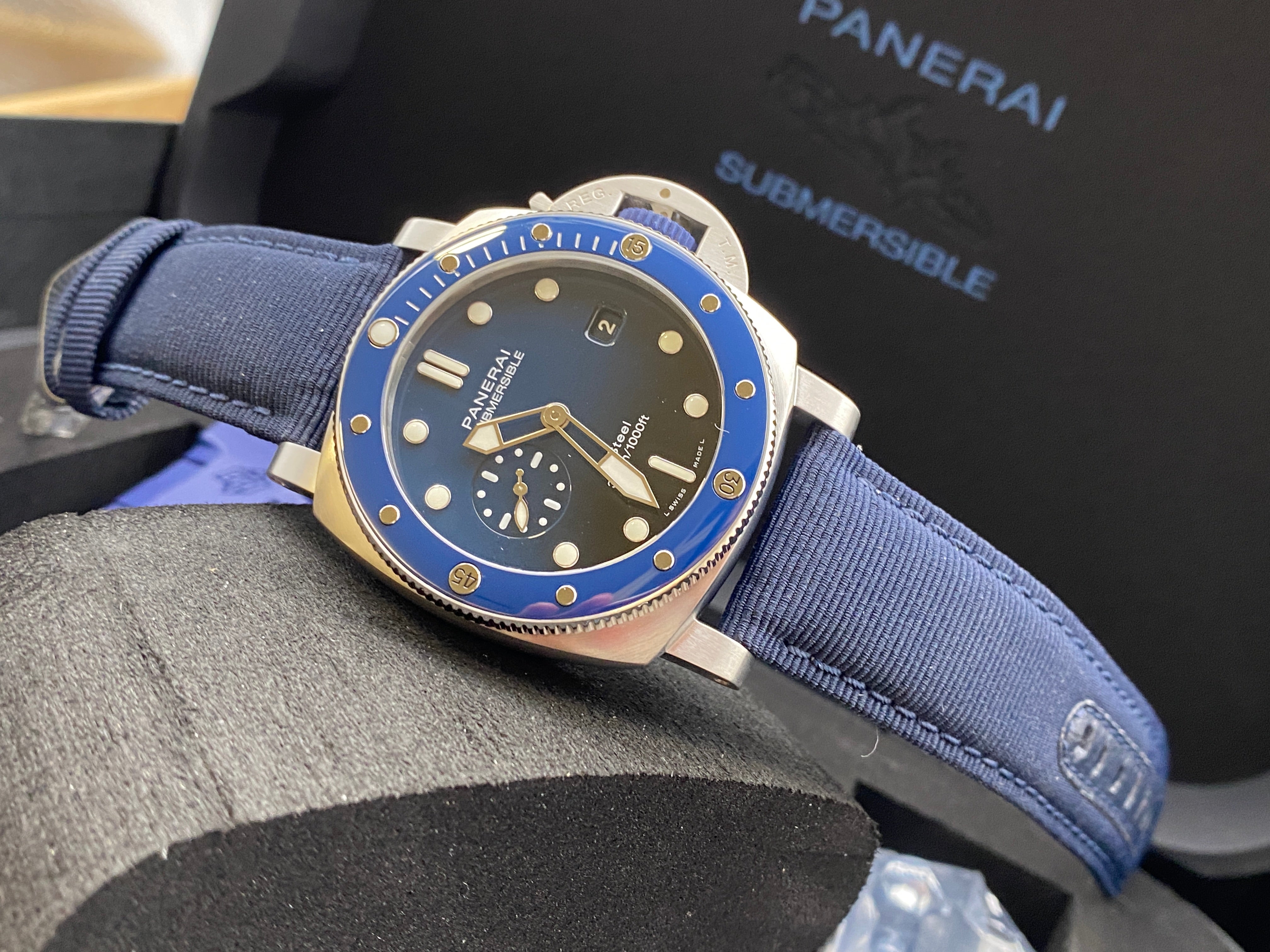 Panerai Submersible 44mm QuarantaQuattro Blu Profondo PAM01289 2022