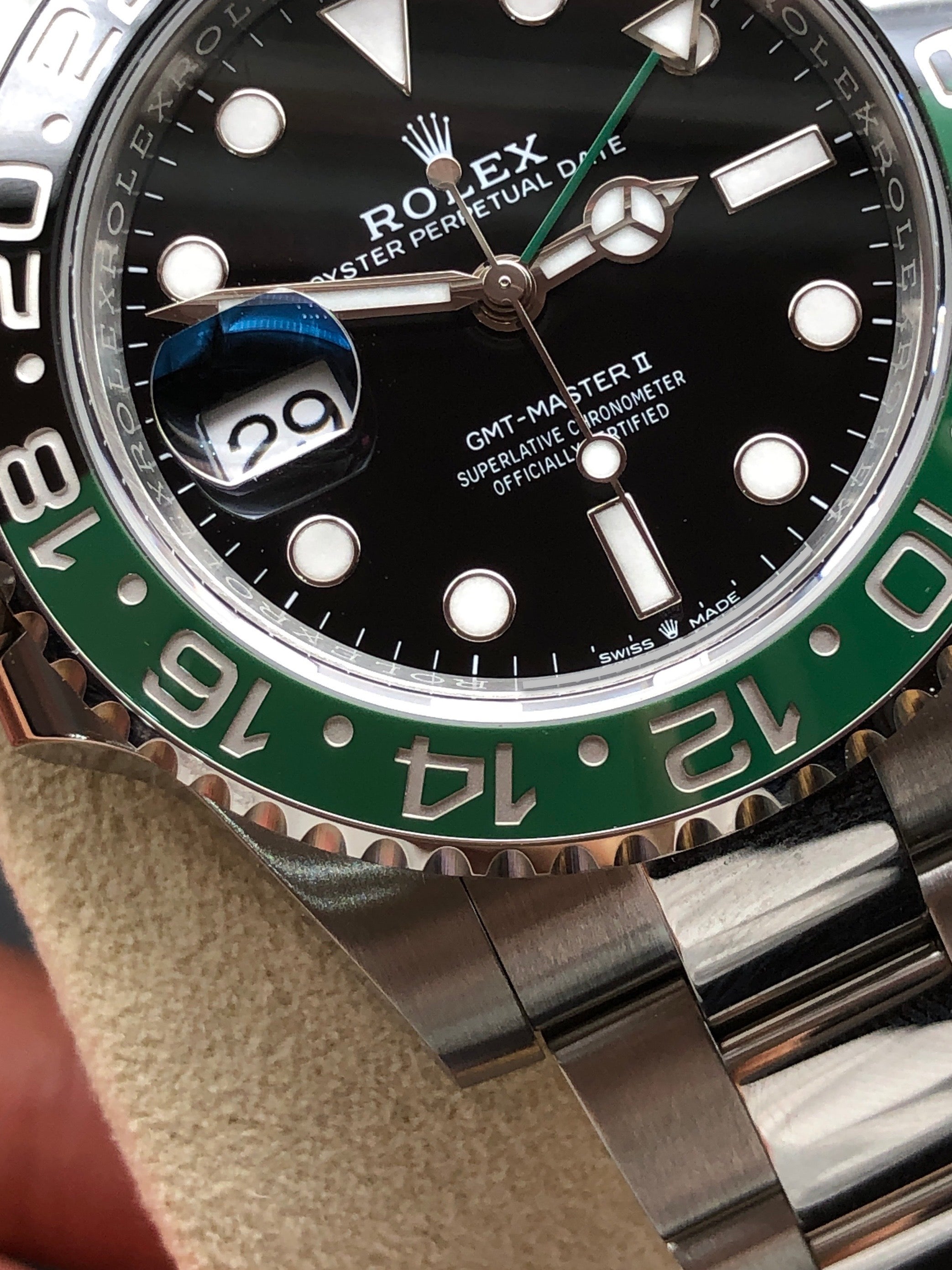 Rolex GMT-Master II 40mm 126720Vtnr Oyster 2024