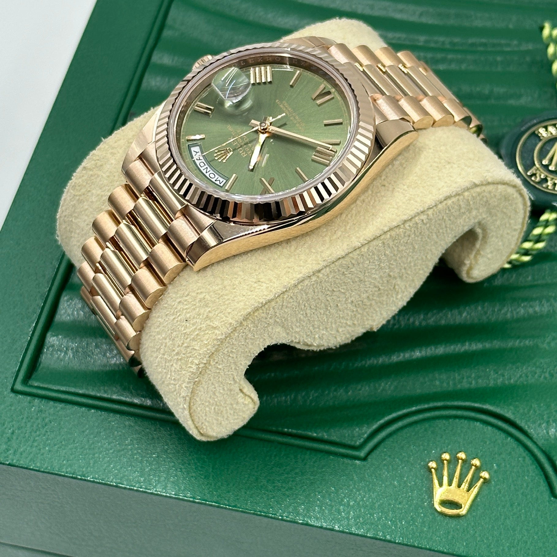Rolex Day-Date 40 40mm 228235 Green Roman 2024