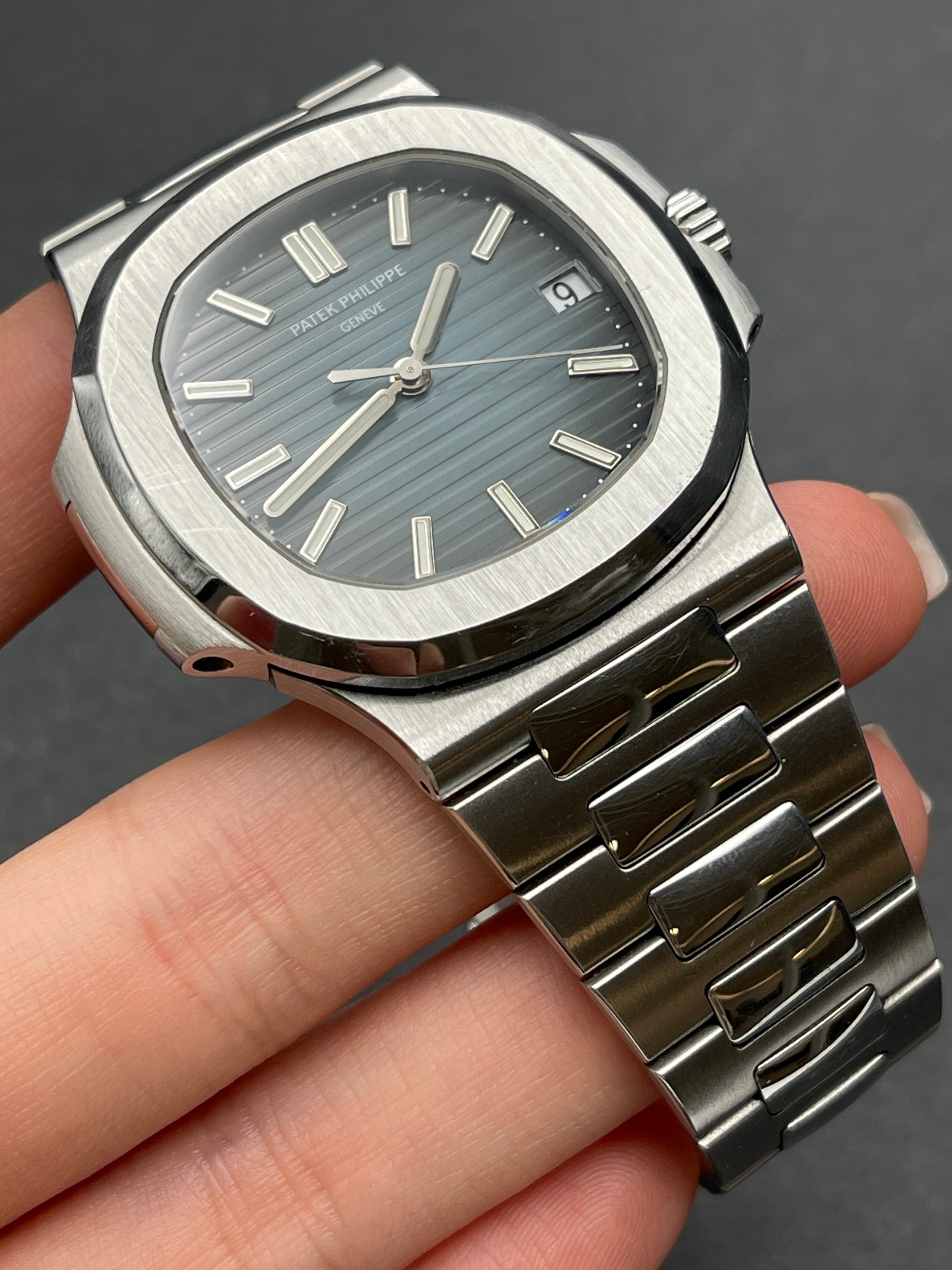 Patek Philippe Nautilus 5711/1A‑010 Steel 40 mm Blue Dial