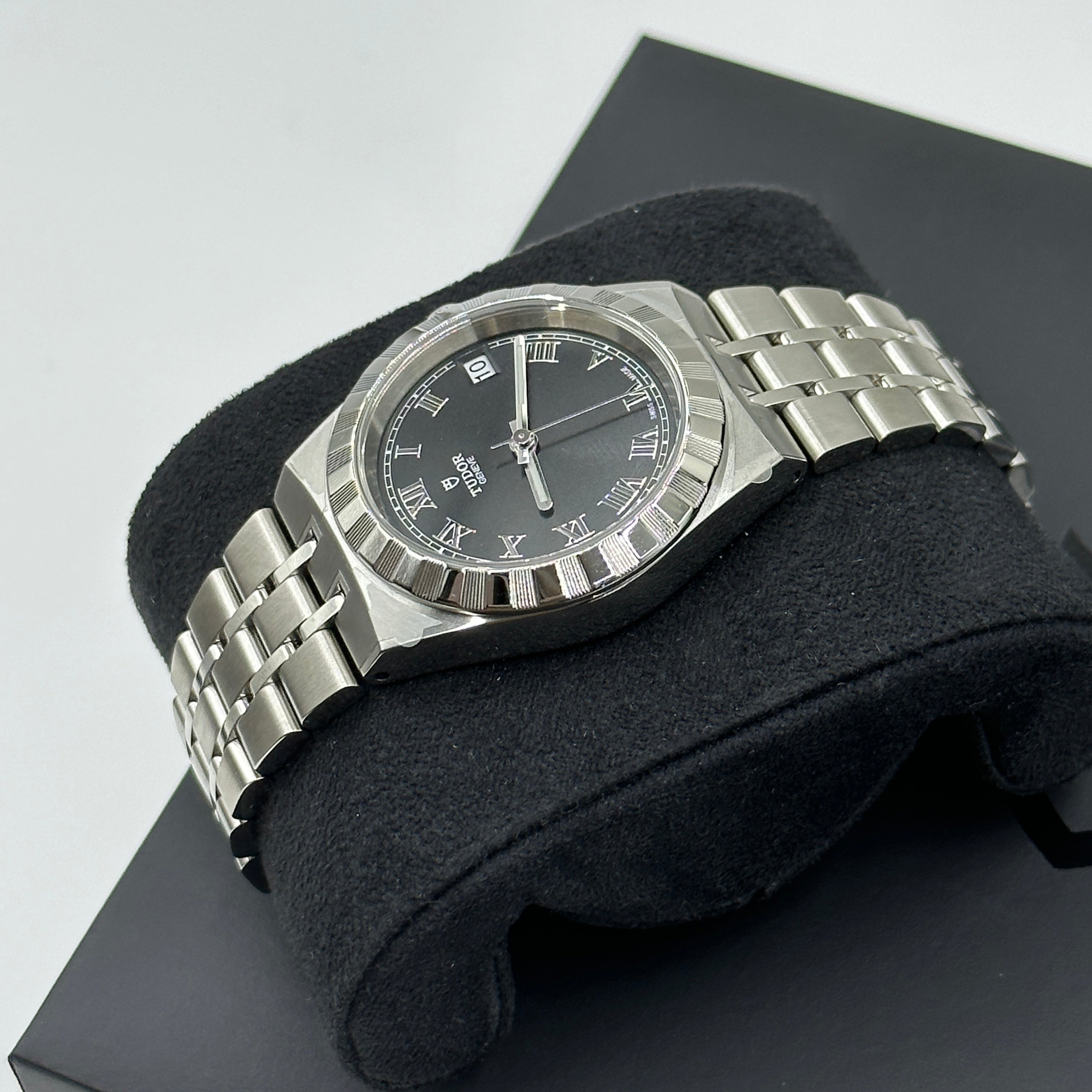 Tudor Tudor Royal 34mm 28400-0003 Black Roman Steel 2022