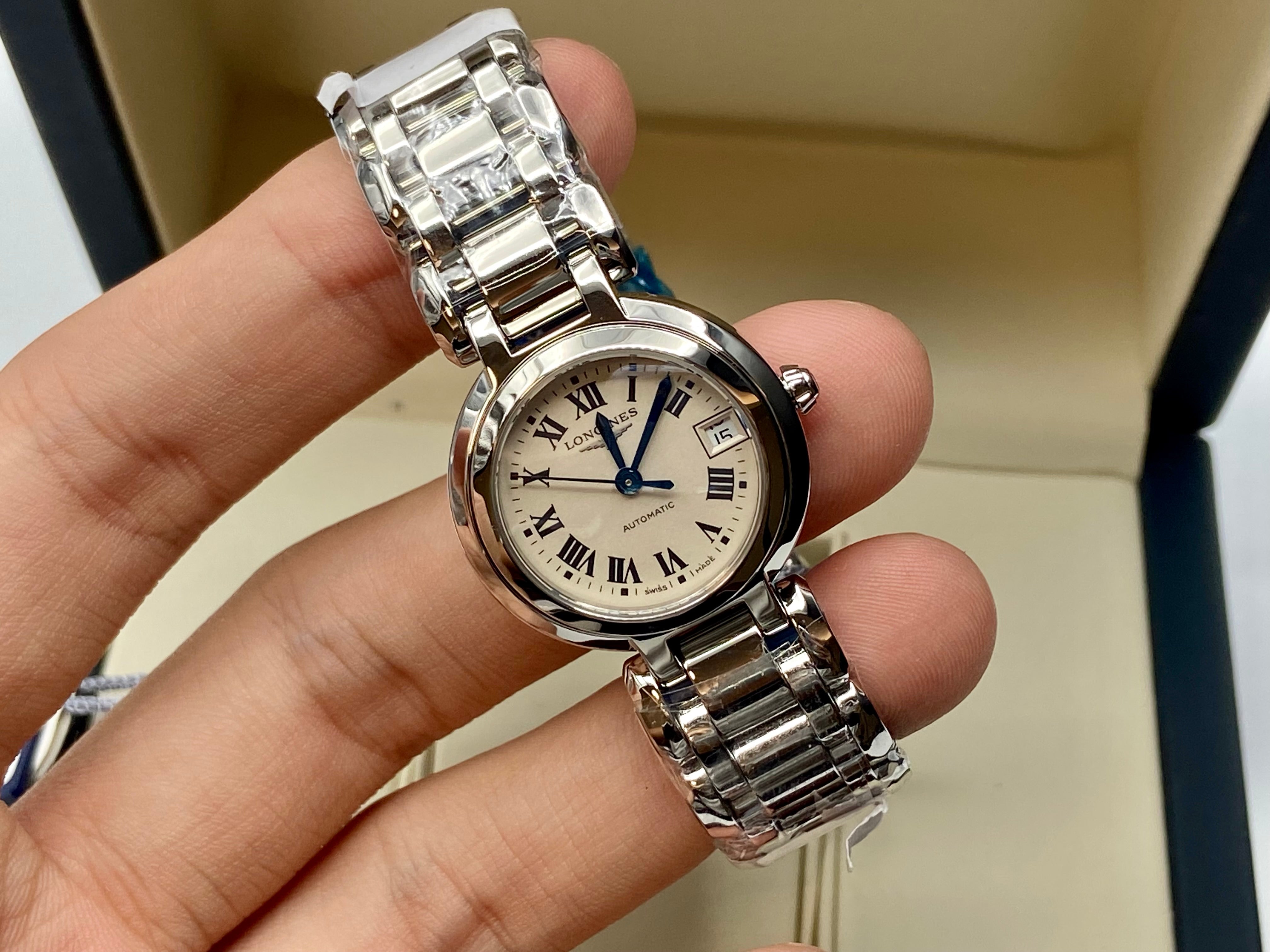 Longines PrimaLuna 26.5mm L8.111.4.71.6