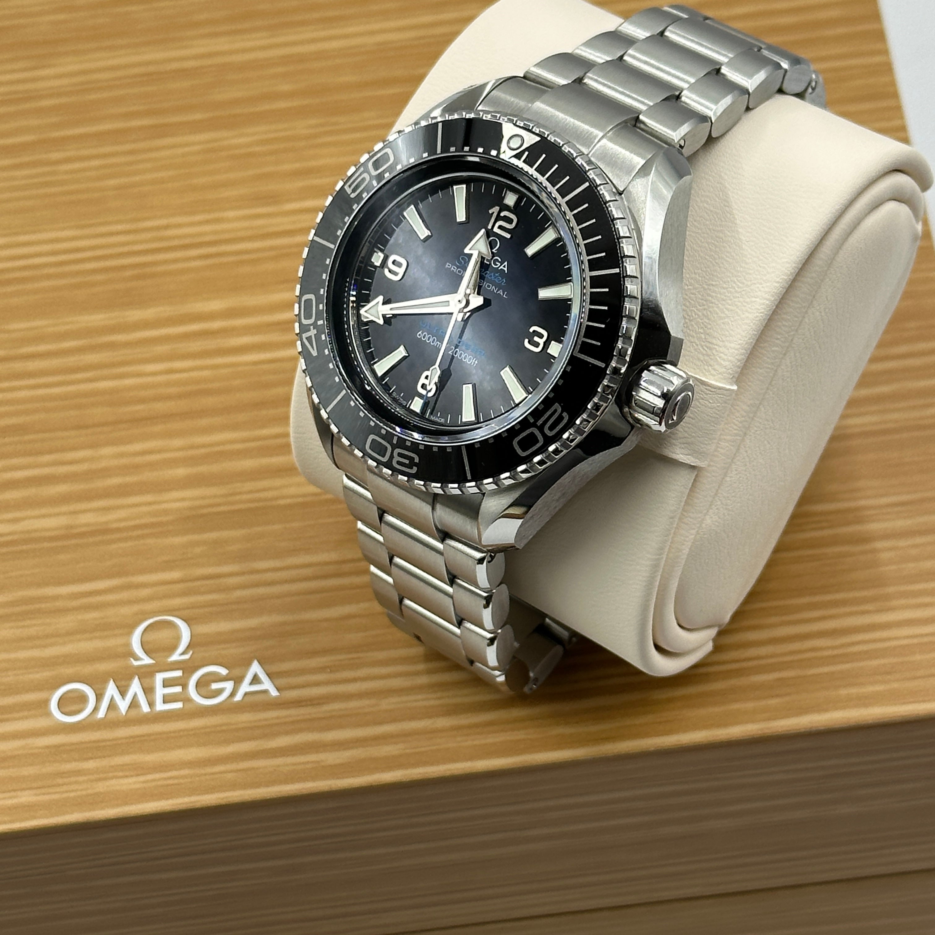 Omega Seamaster Planet Ocean 6000M 45.5 mm 215.30.46.21.03.001 2023
