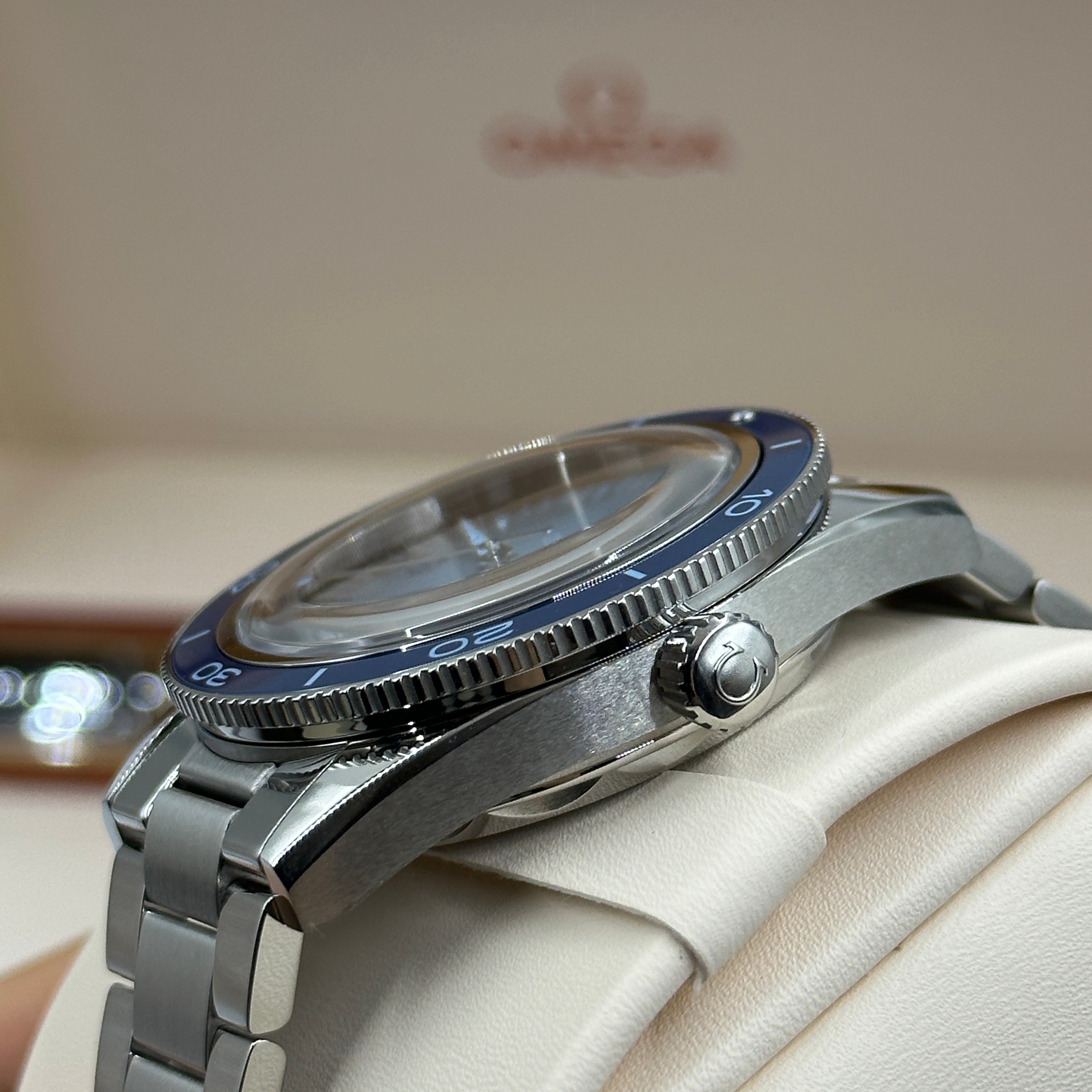 Omega Seamaster 300 Master Chronometer 41mm 234.30.41.21.03.002 2023