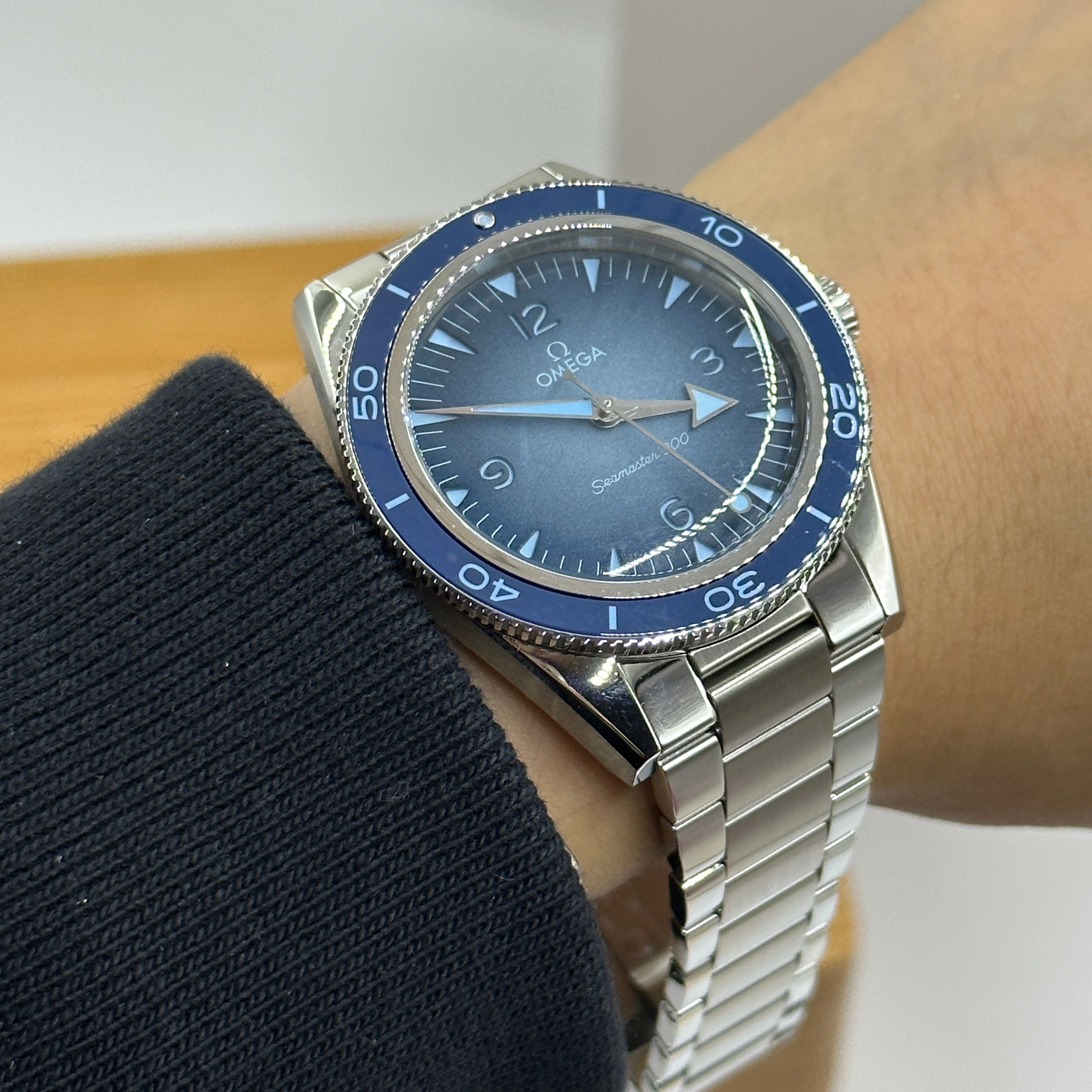 Omega Seamaster 300 Master Chronometer 41mm 234.30.41.21.03.002 2023