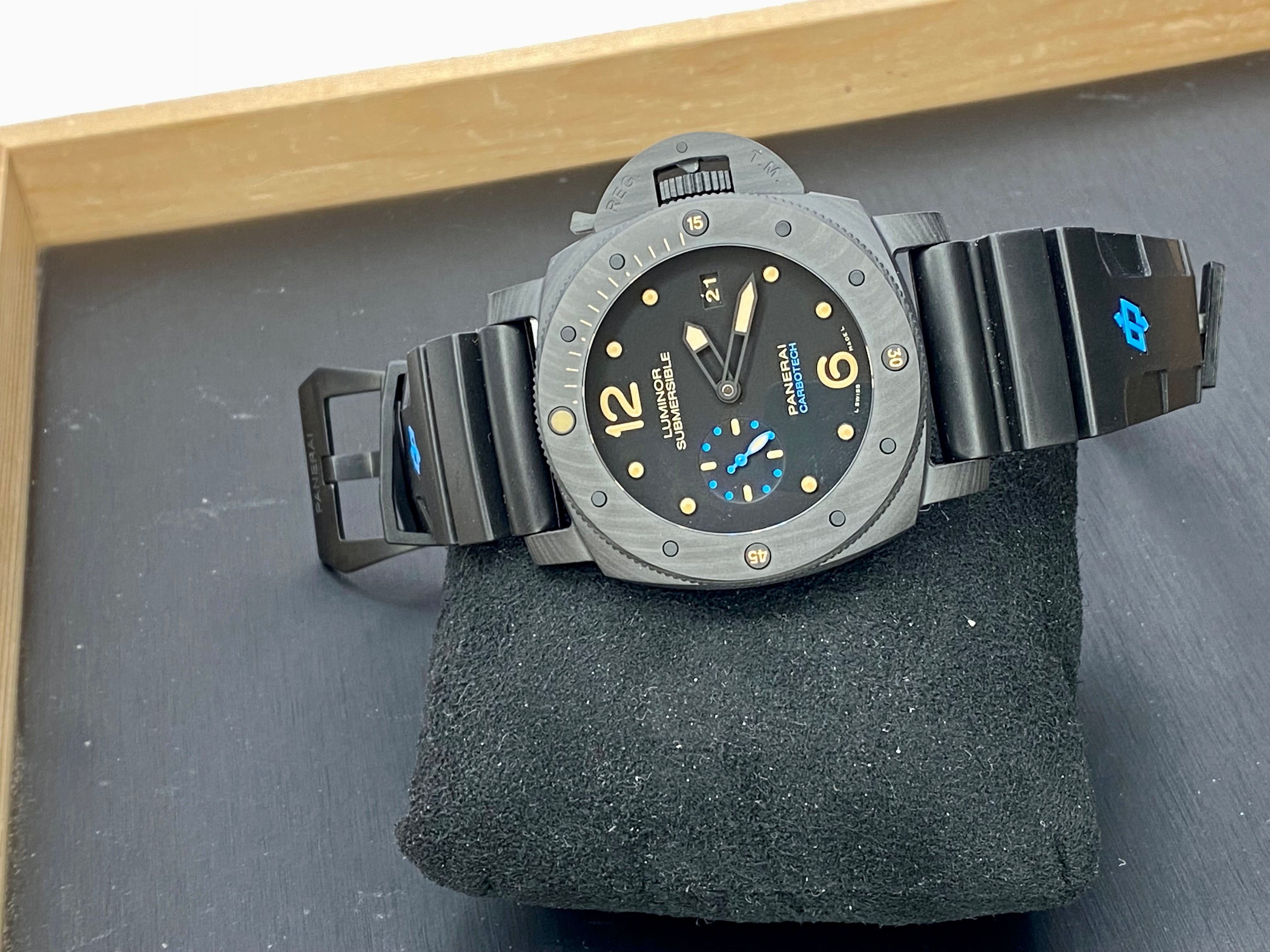 Panerai Submersible 47mm Carbotech™ PAM00616 2017