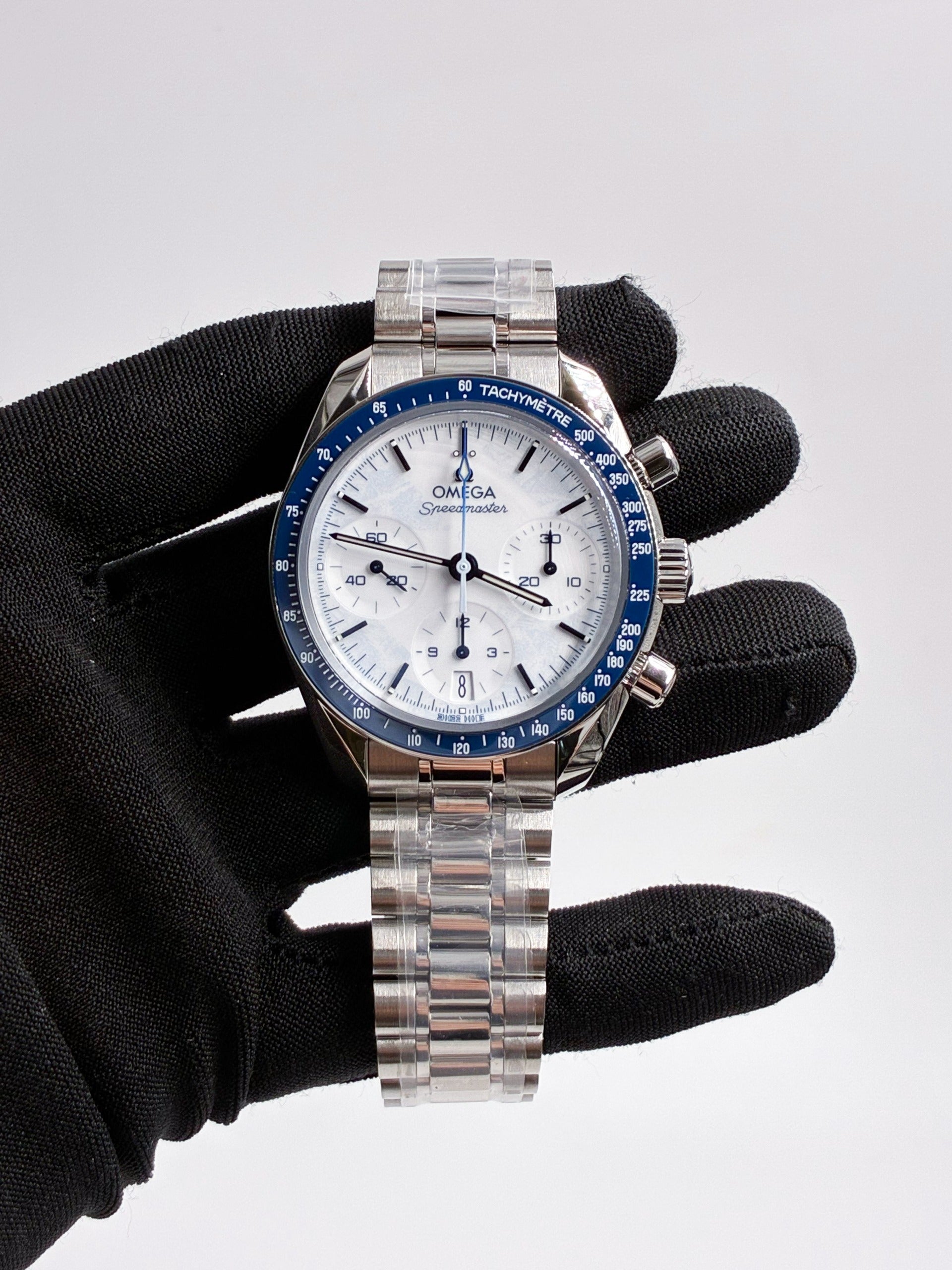 Omega Speedmaster 38 522.30.38.50.04.001