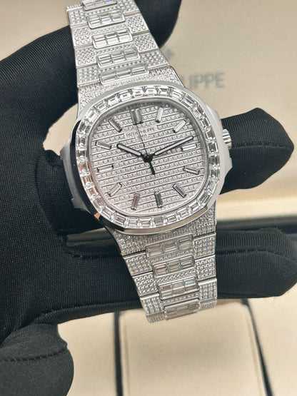 Patek Philippe Nautilus  ref. 5811/1460G-001 White Gold