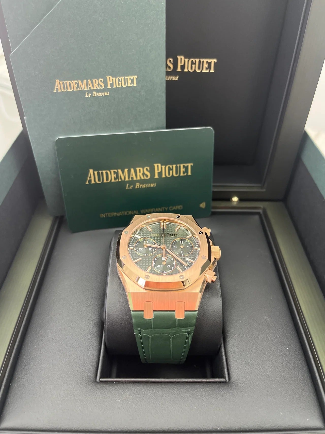 Audemars Piguet Royal Oak Chronograph 26240OR.OO.D404CR.02 2025
