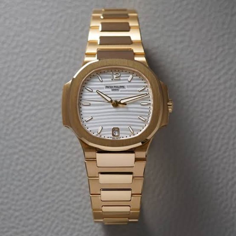 Patek Philippe Nautilus 7118/1R-001 2025